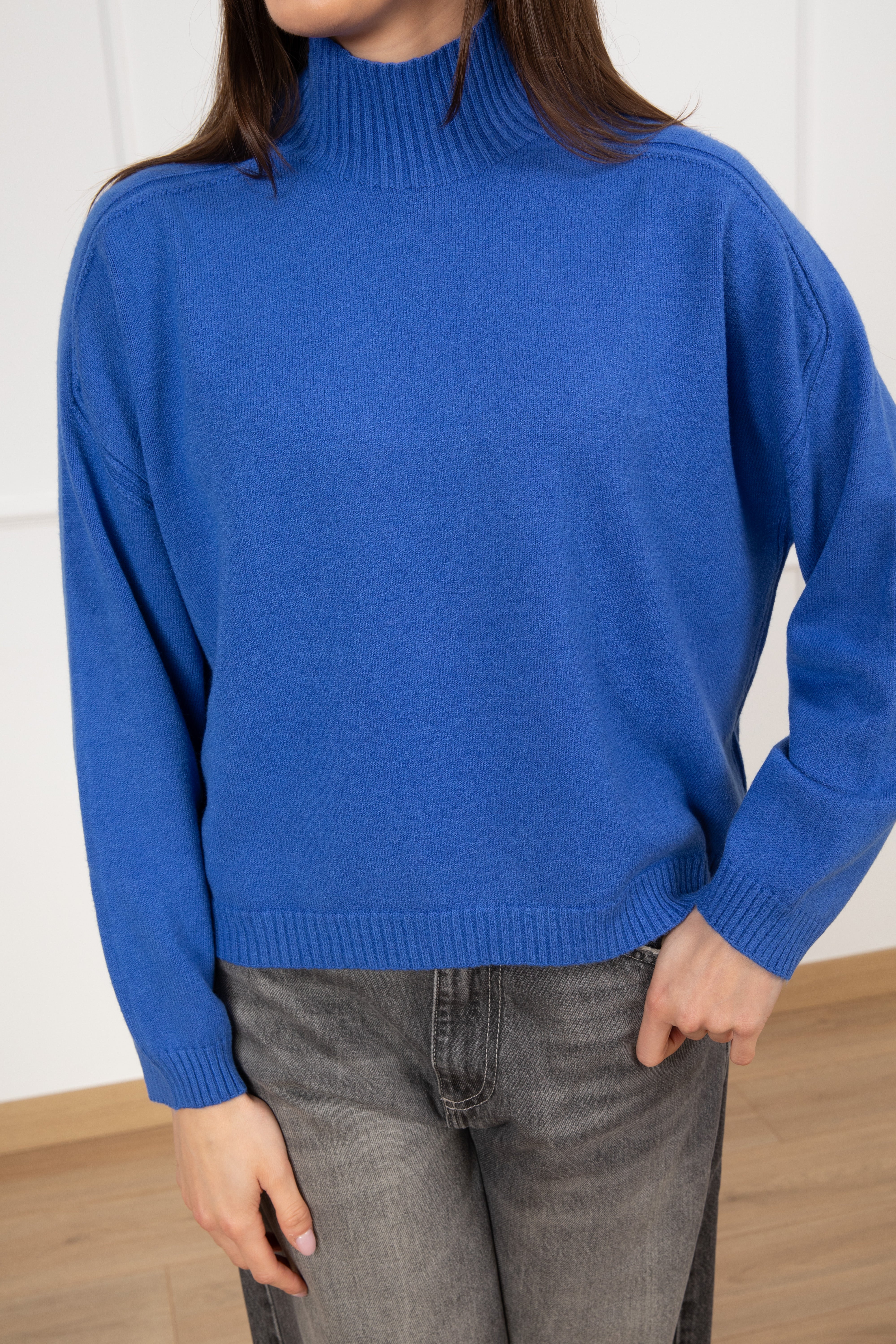 Pull mezzo-collo a scatoletta in viscosa Tensione IN