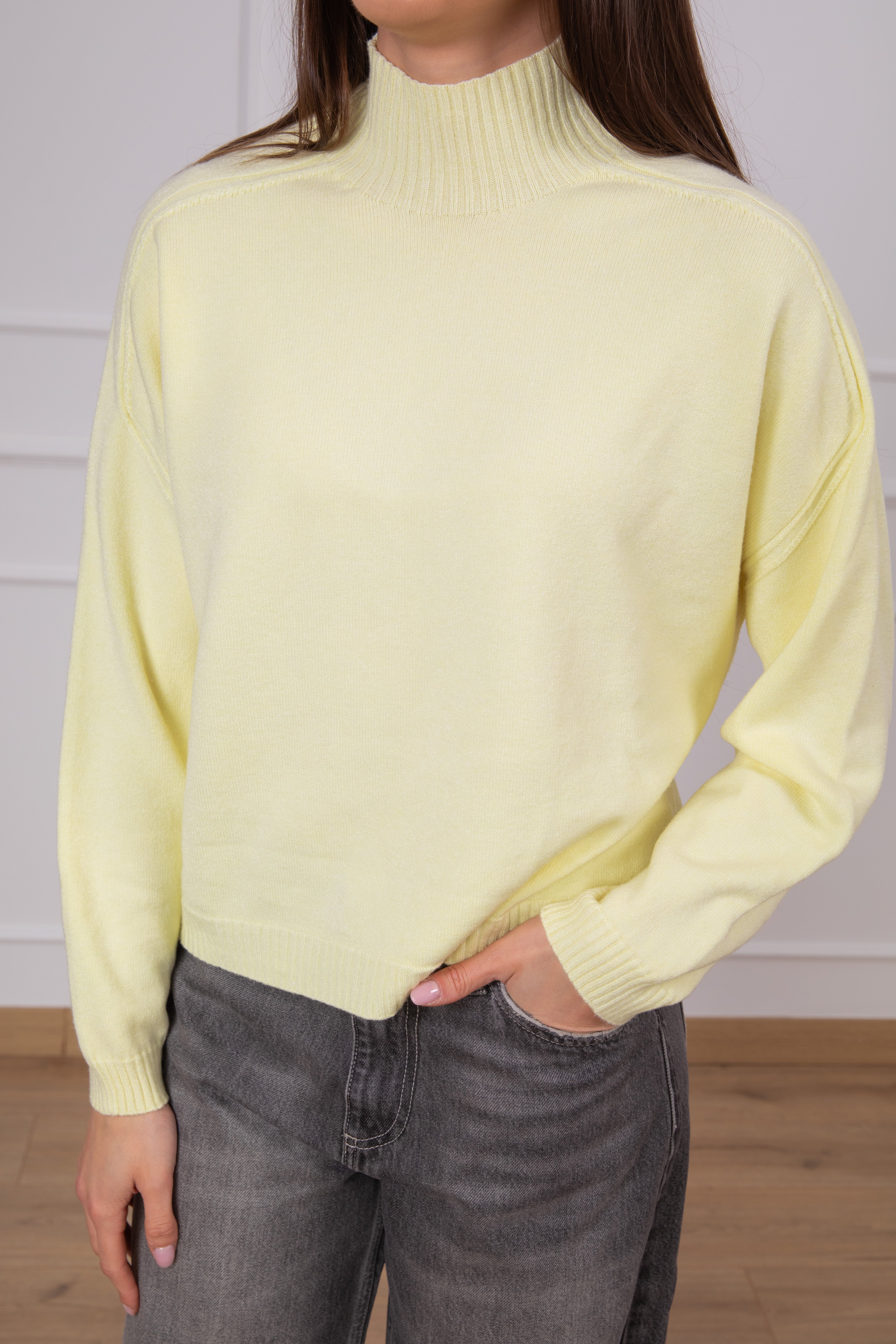 Pull mezzo-collo a scatoletta in viscosa Tensione IN