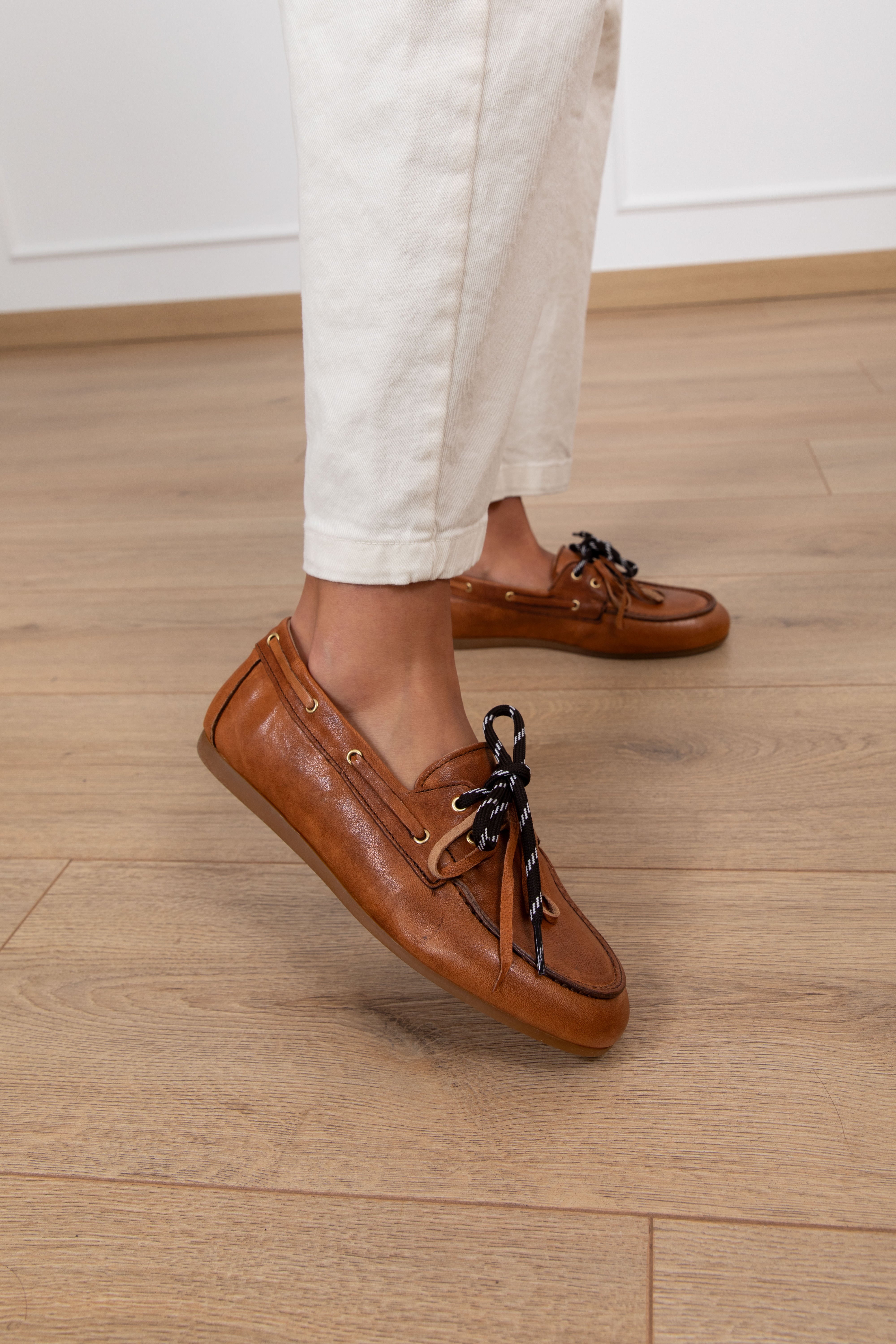 Mocassino barca in pelle ingrassata Ovyé