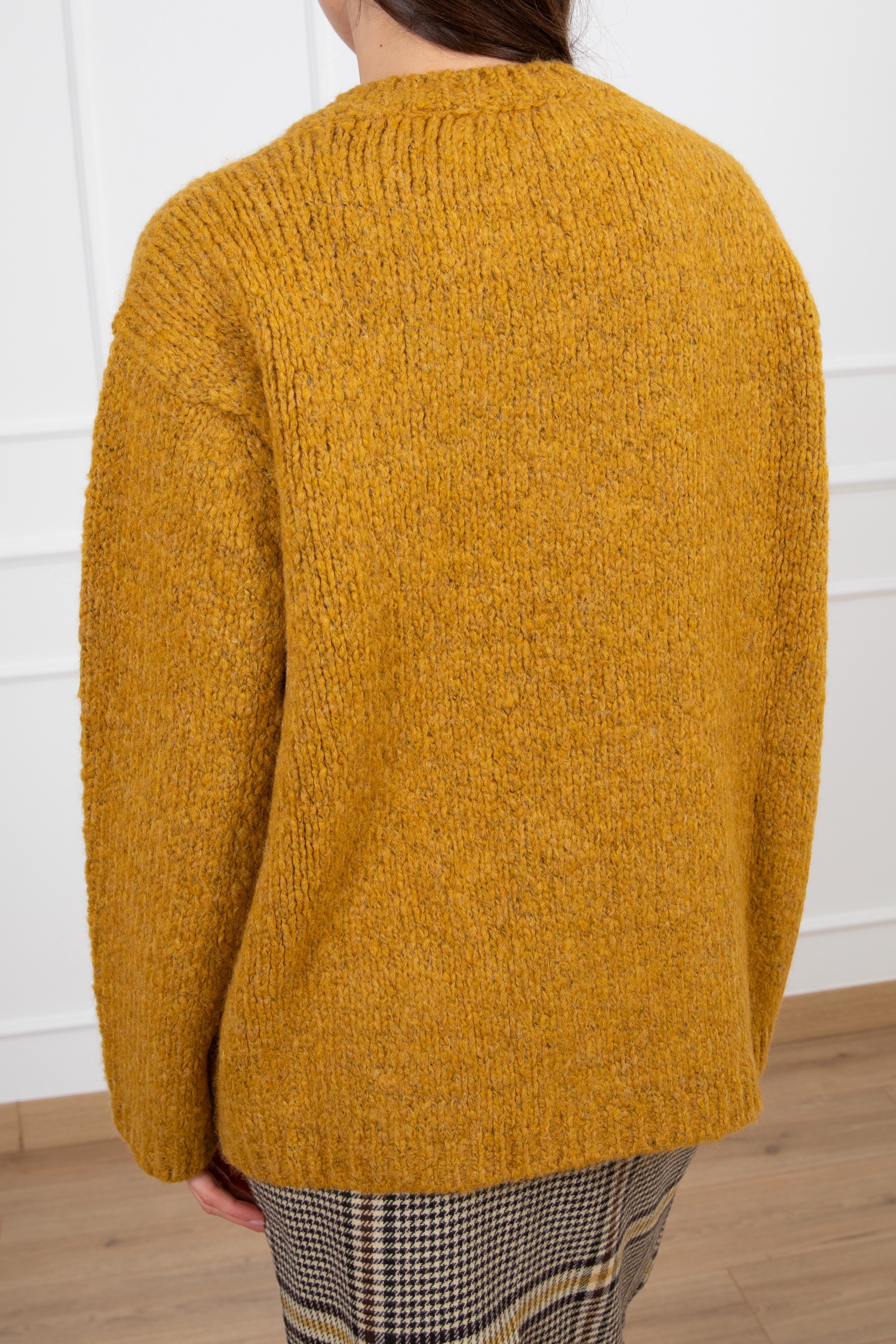 Pull scollo a "V" in lana grossa ViCOLO