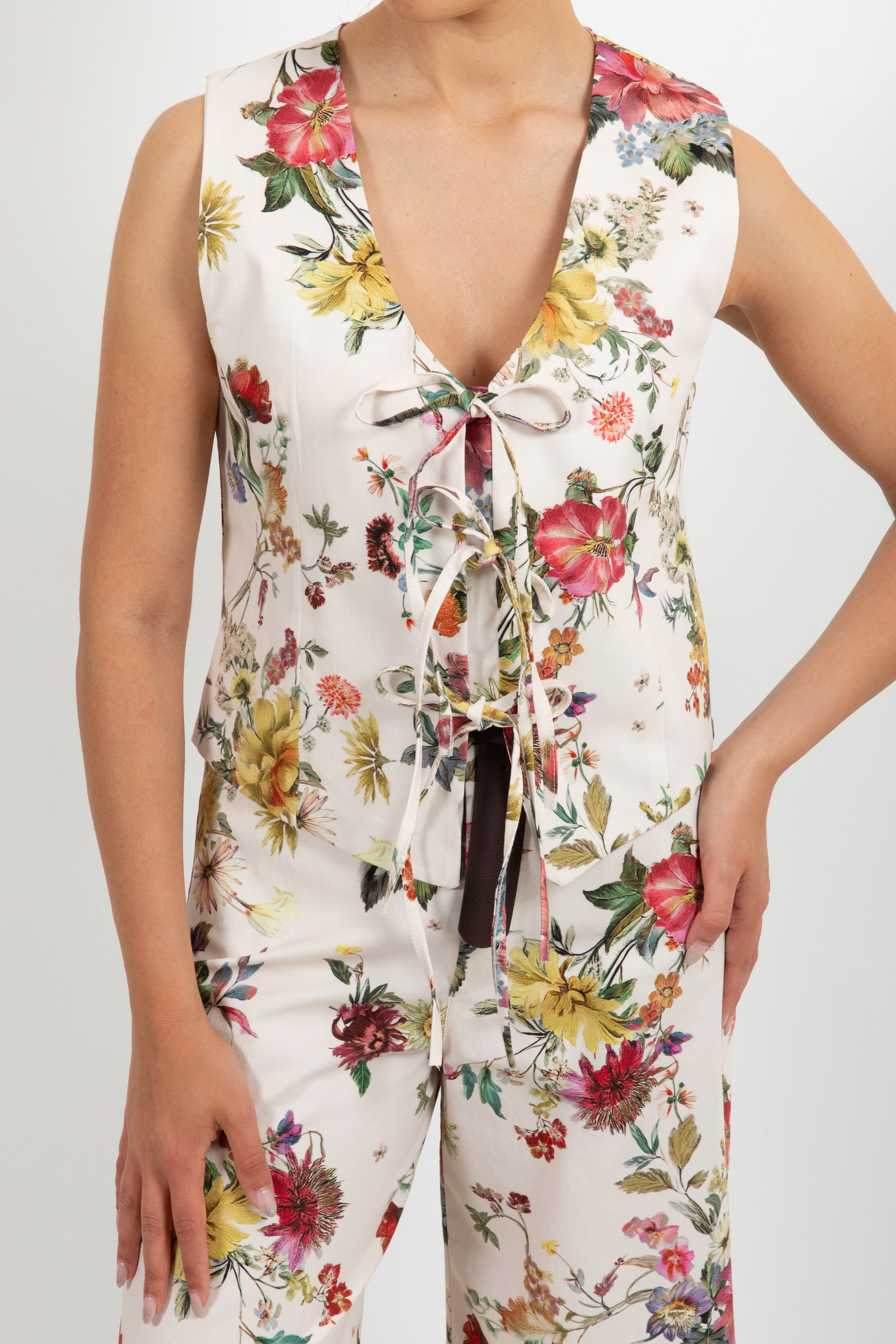 Gilet in cotone con fiocchi stampa flowers Susy Mix