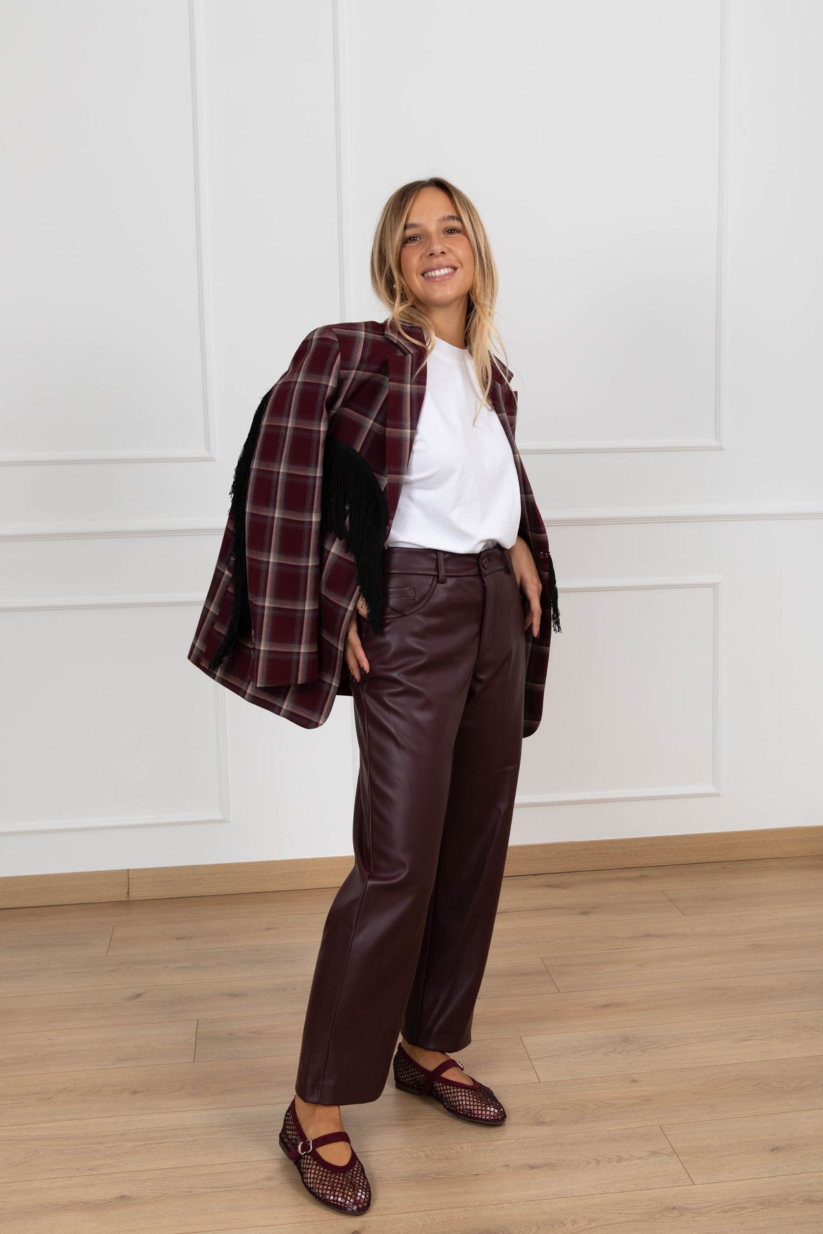 PRE ORDER 12/10 Pantalone Tom in eco-pelle variante bordeaux Motel