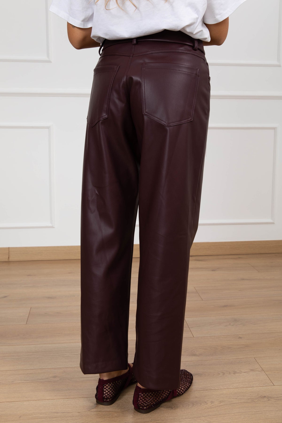 PRE ORDER 12/10 Pantalone Tom in eco-pelle variante bordeaux Motel