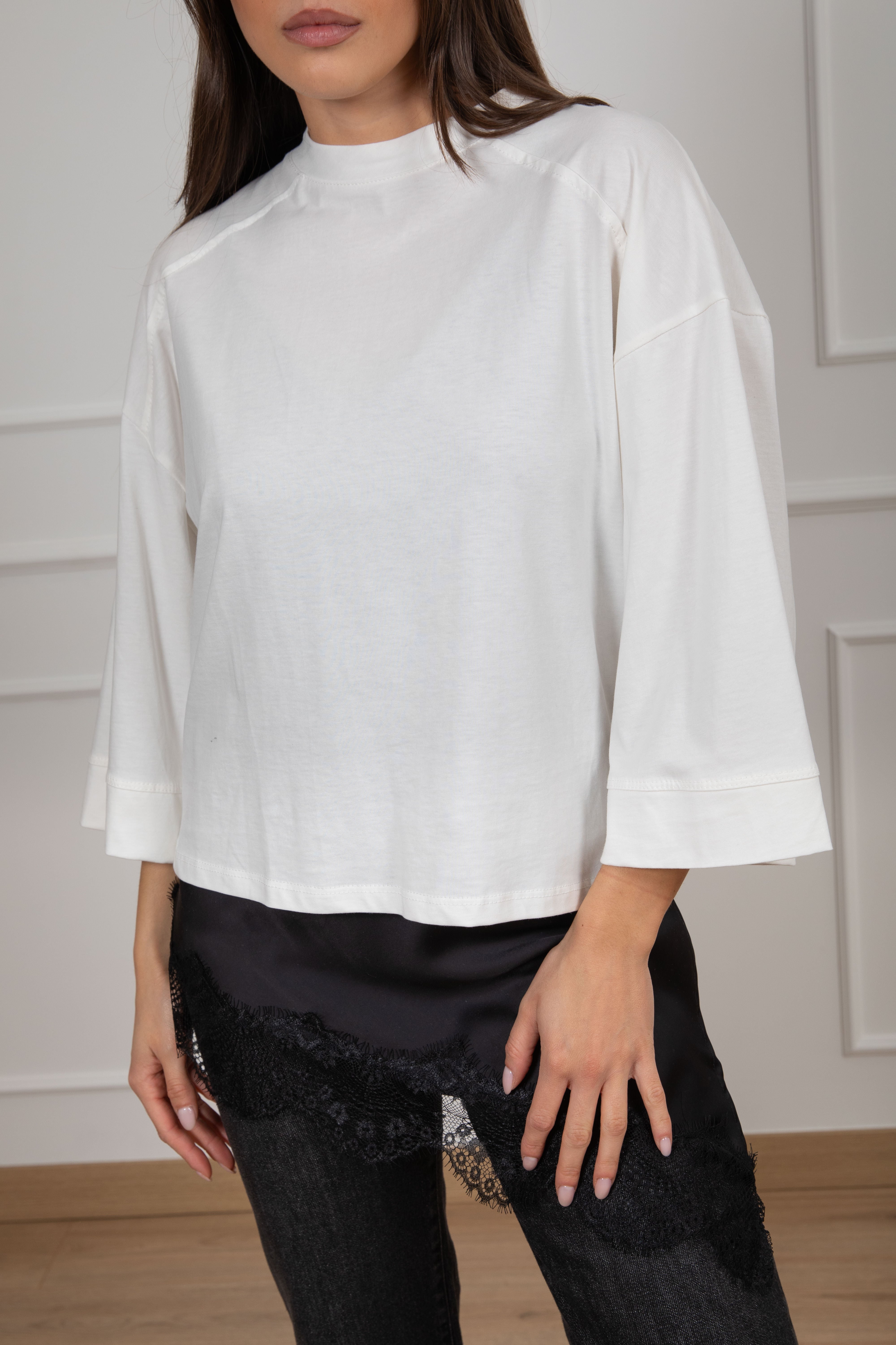 T-shirt manica 3/4 con top in pizzo Tensione IN