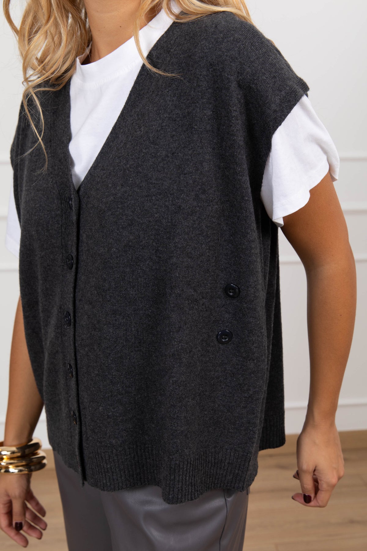 Gilet in lana e cashmere con doppia abbottonatura variante antracite Susy Mix