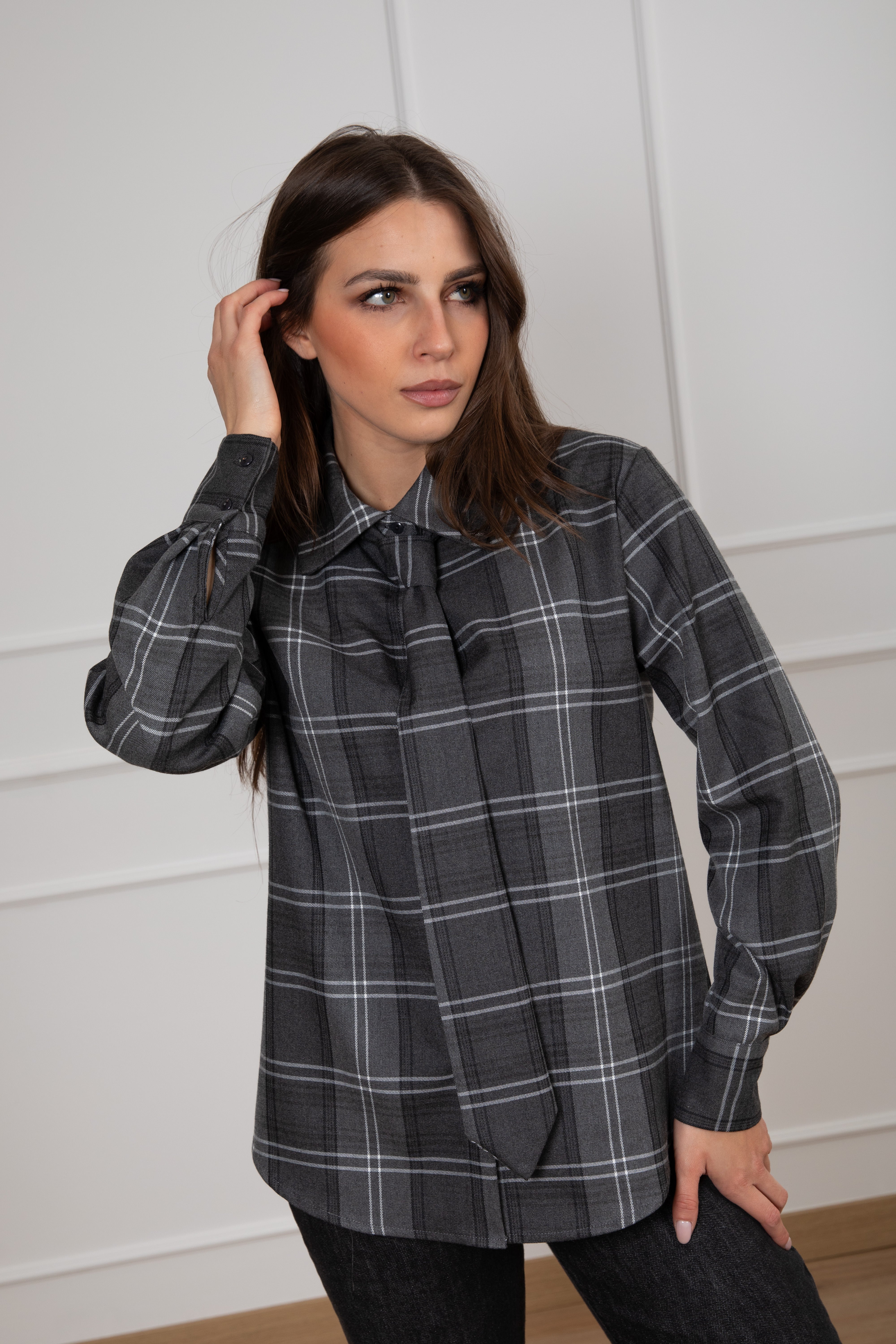 Camicia check con cravatta Tensione IN