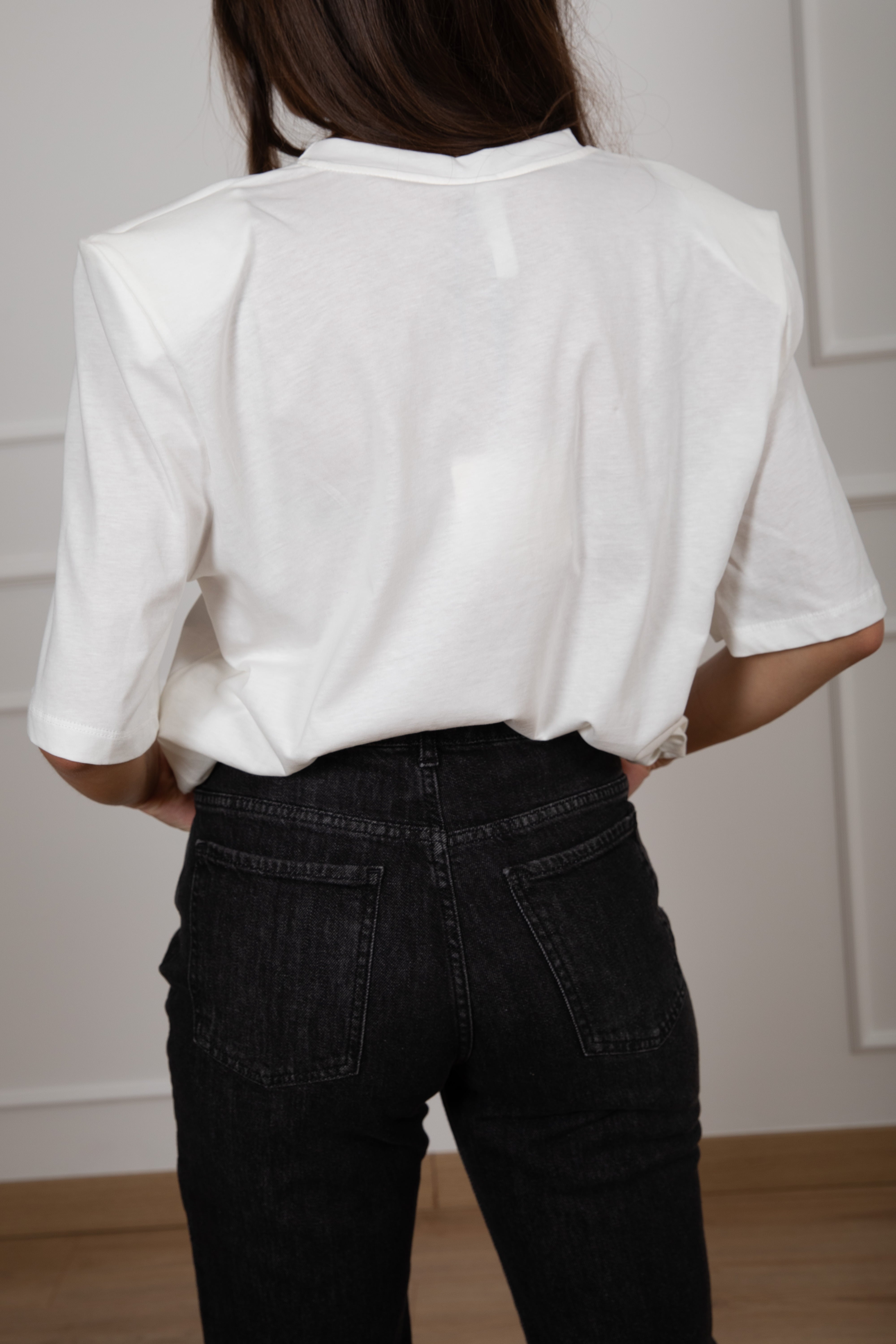 T-shirt con spallina imbottita Tensione IN