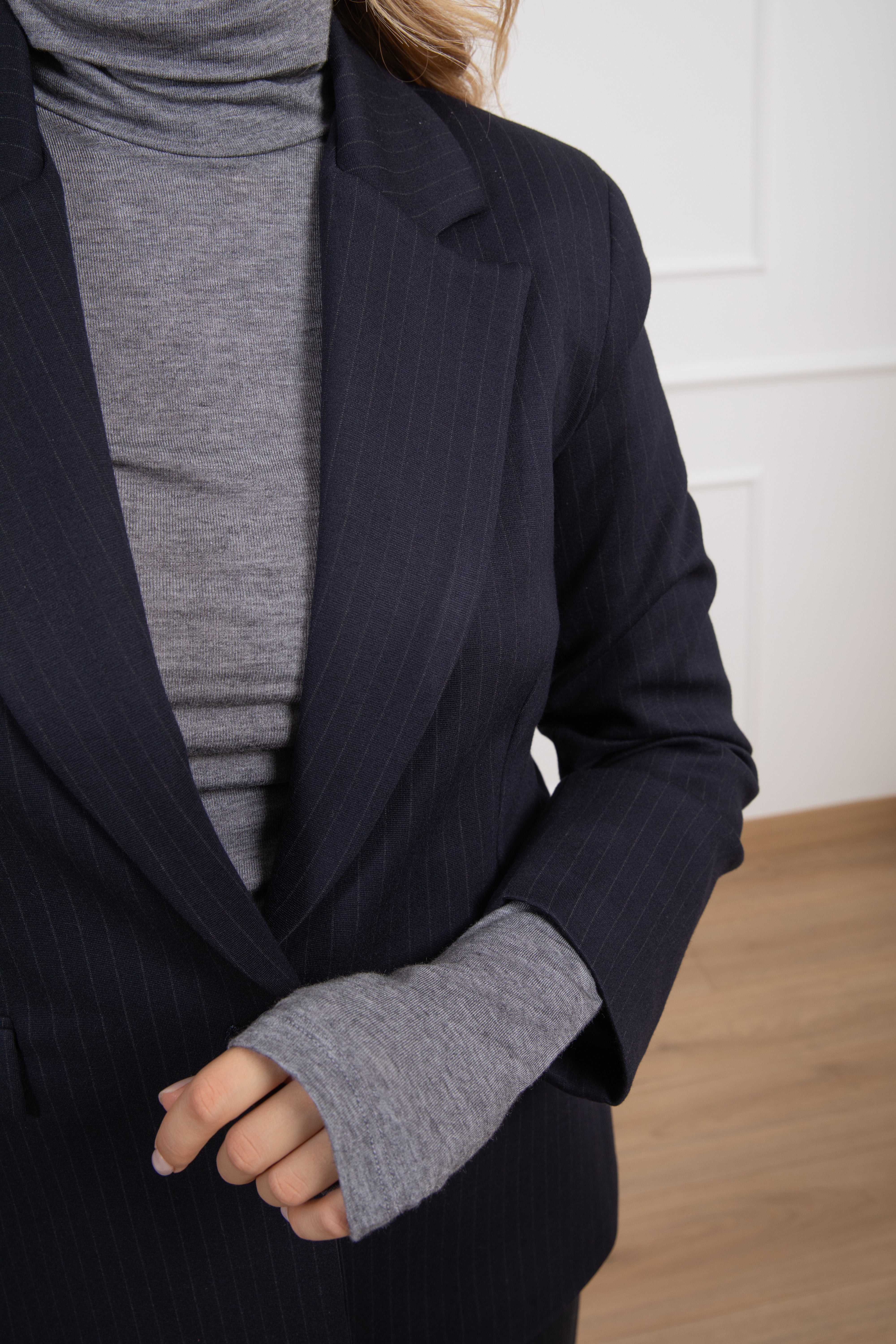 PREVIEW Giacca mono-bottone in punto milano gessato Tensione IN