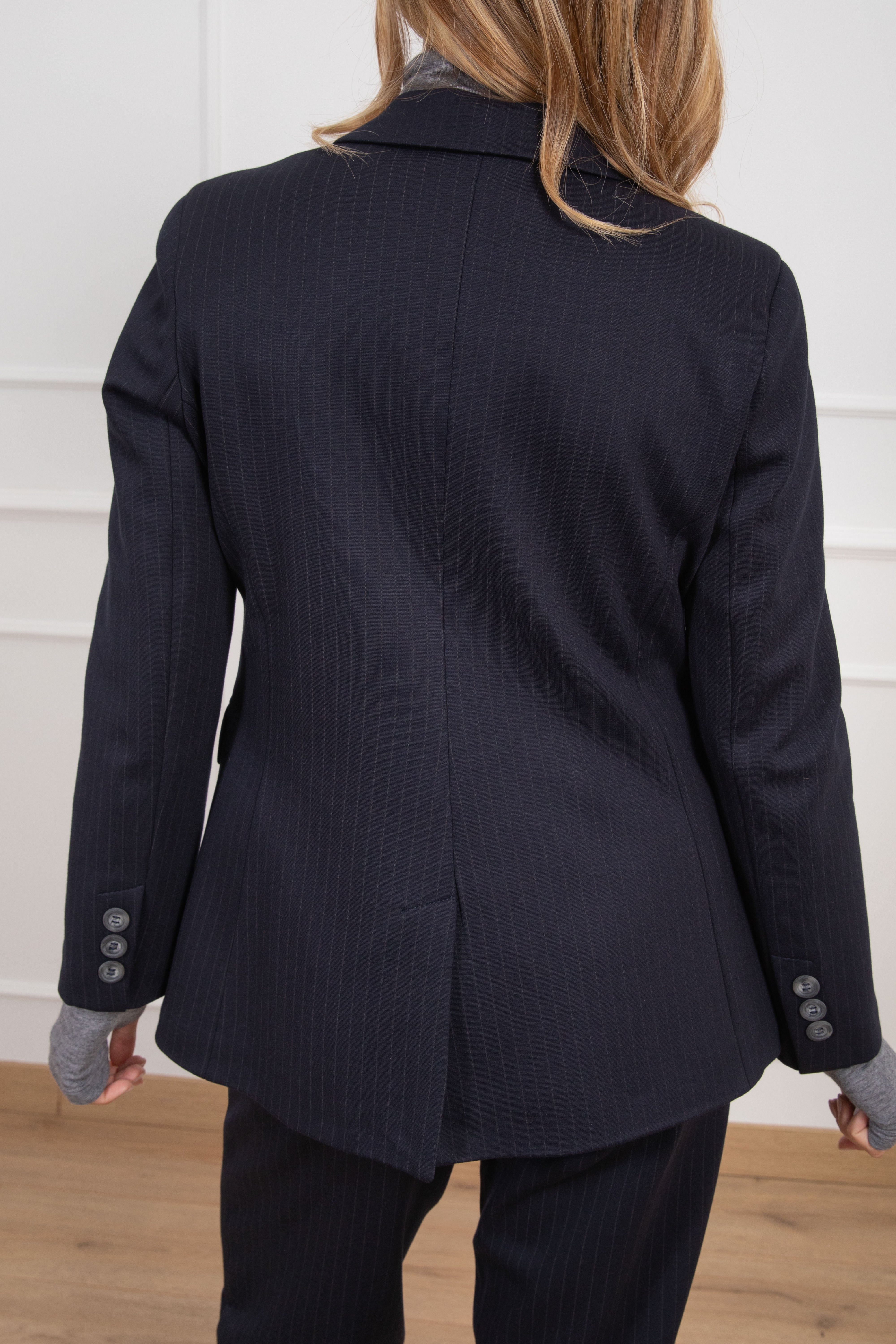 PREVIEW Giacca mono-bottone in punto milano gessato Tensione IN