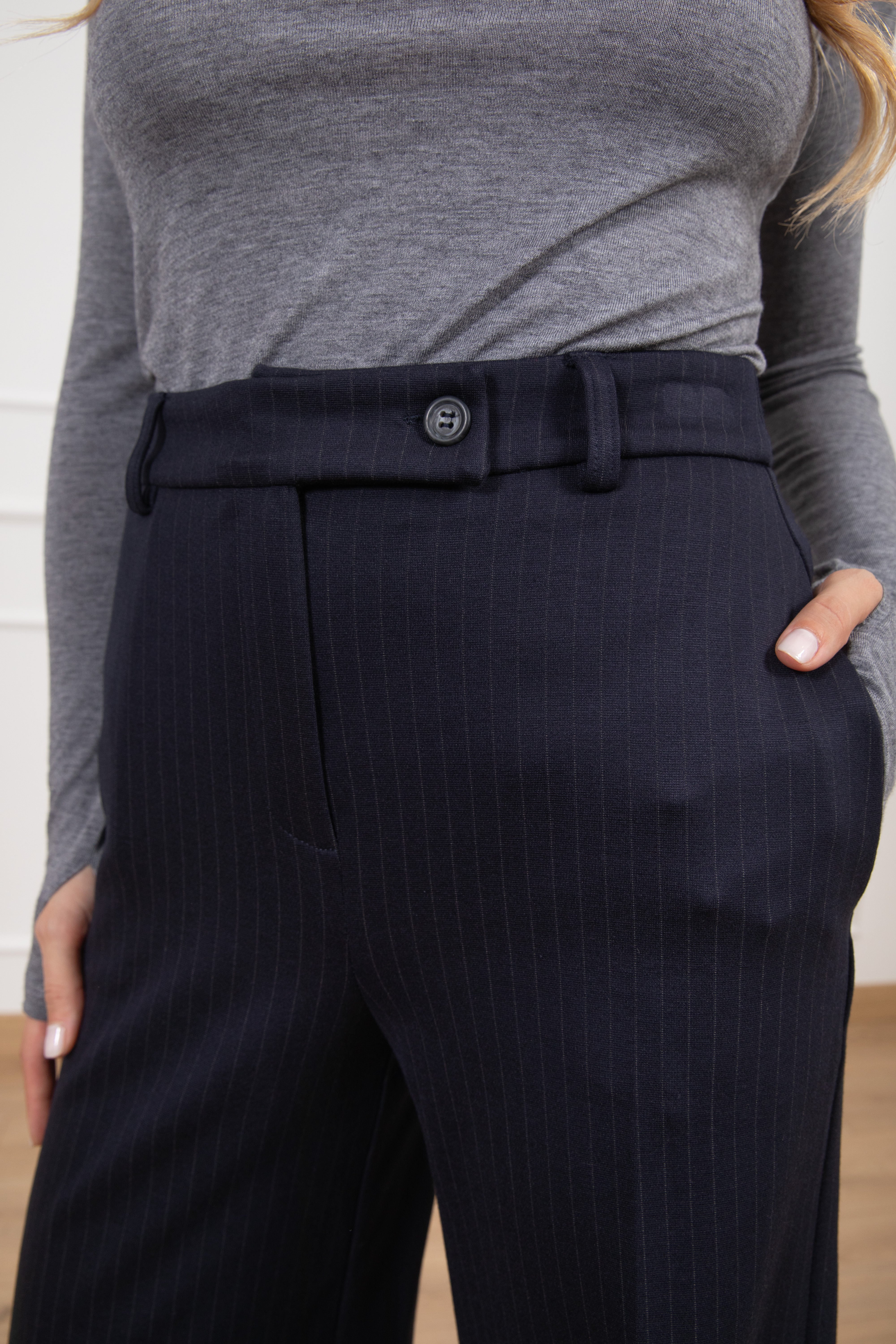 PREVIEW Pantalone gamba dritta in punto milano gessato Tensione IN