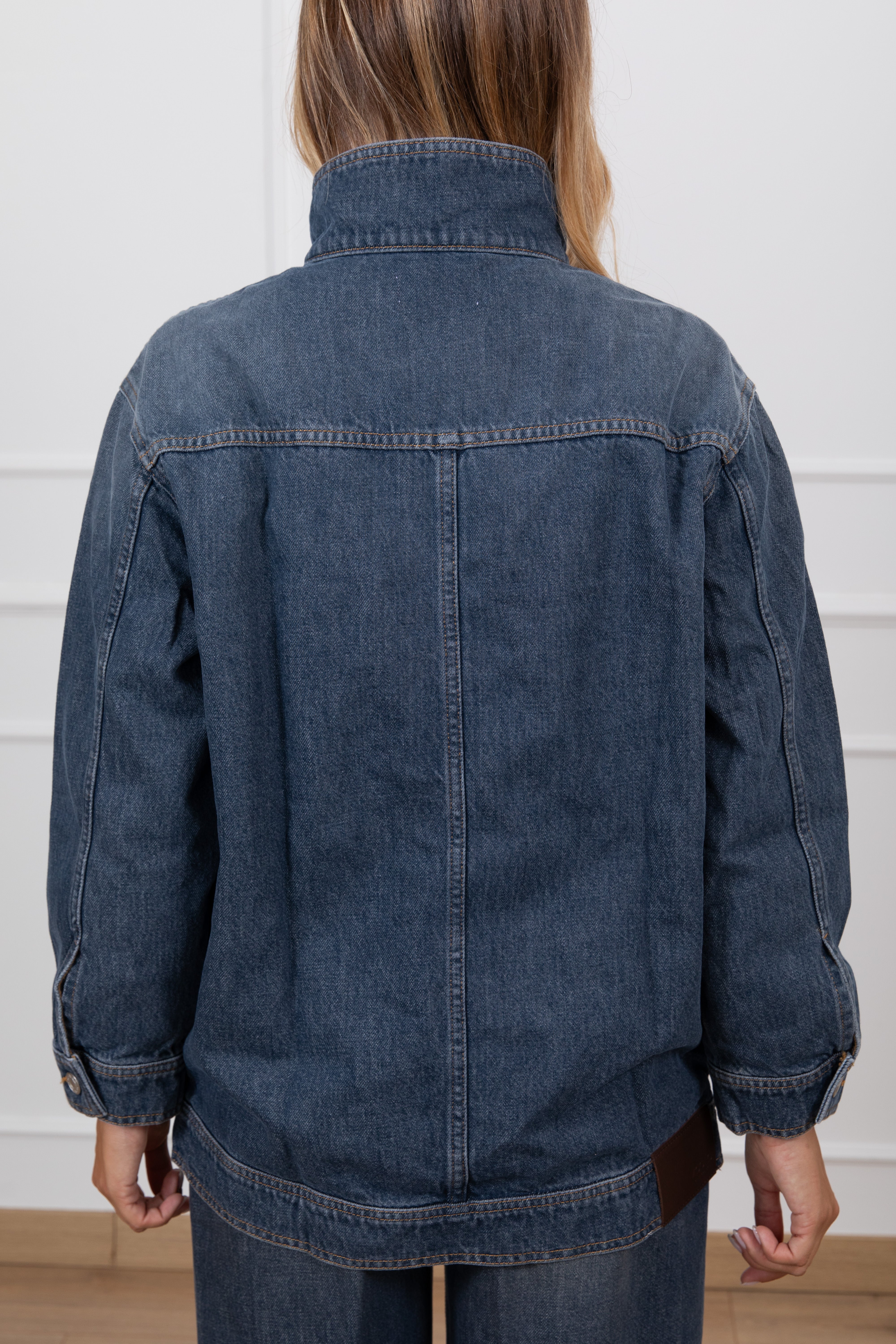 Giacca jeans Willa con taglio obliquo ViCOLO