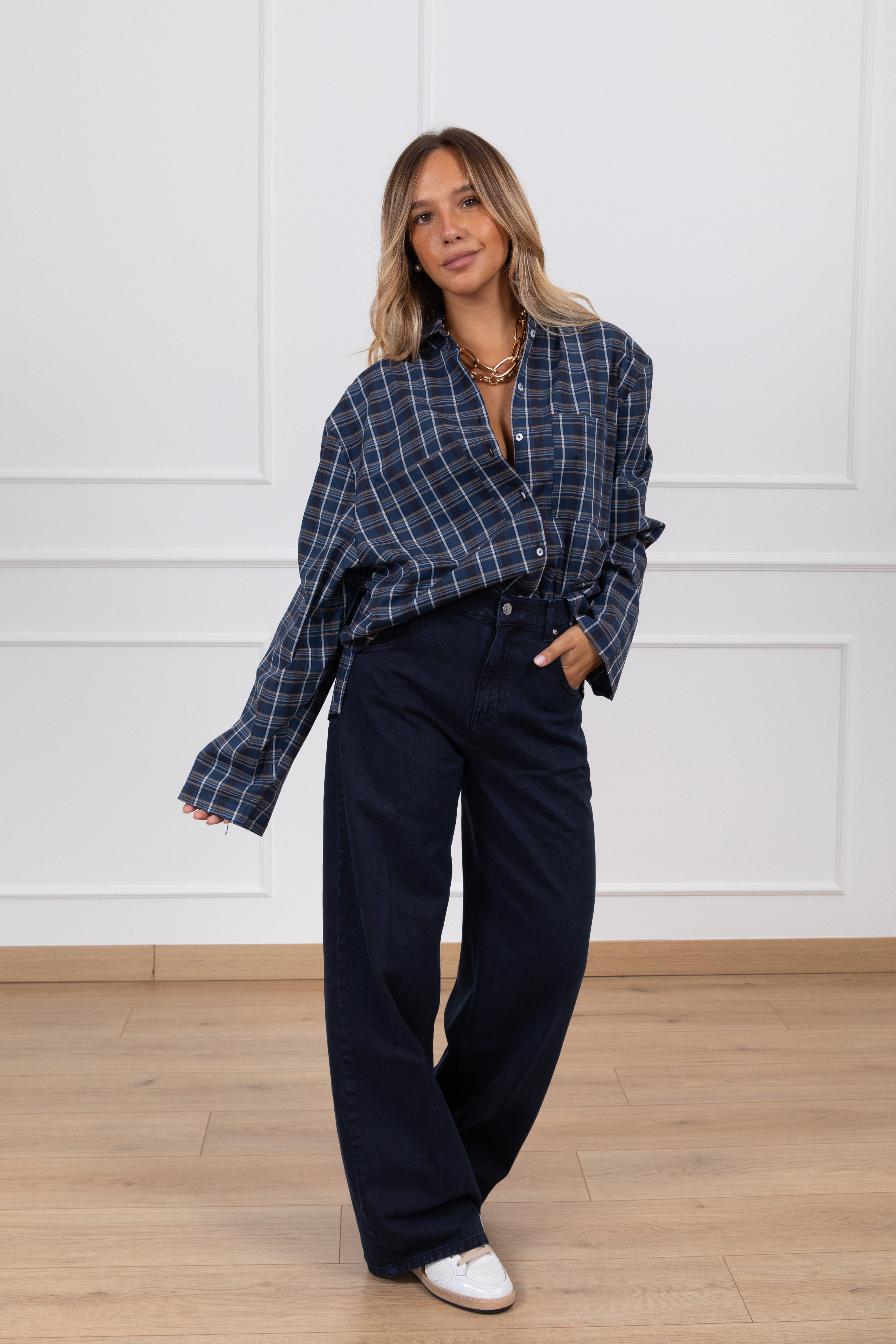 Jeans Mia color baggy-fit variante blu ViCOLO