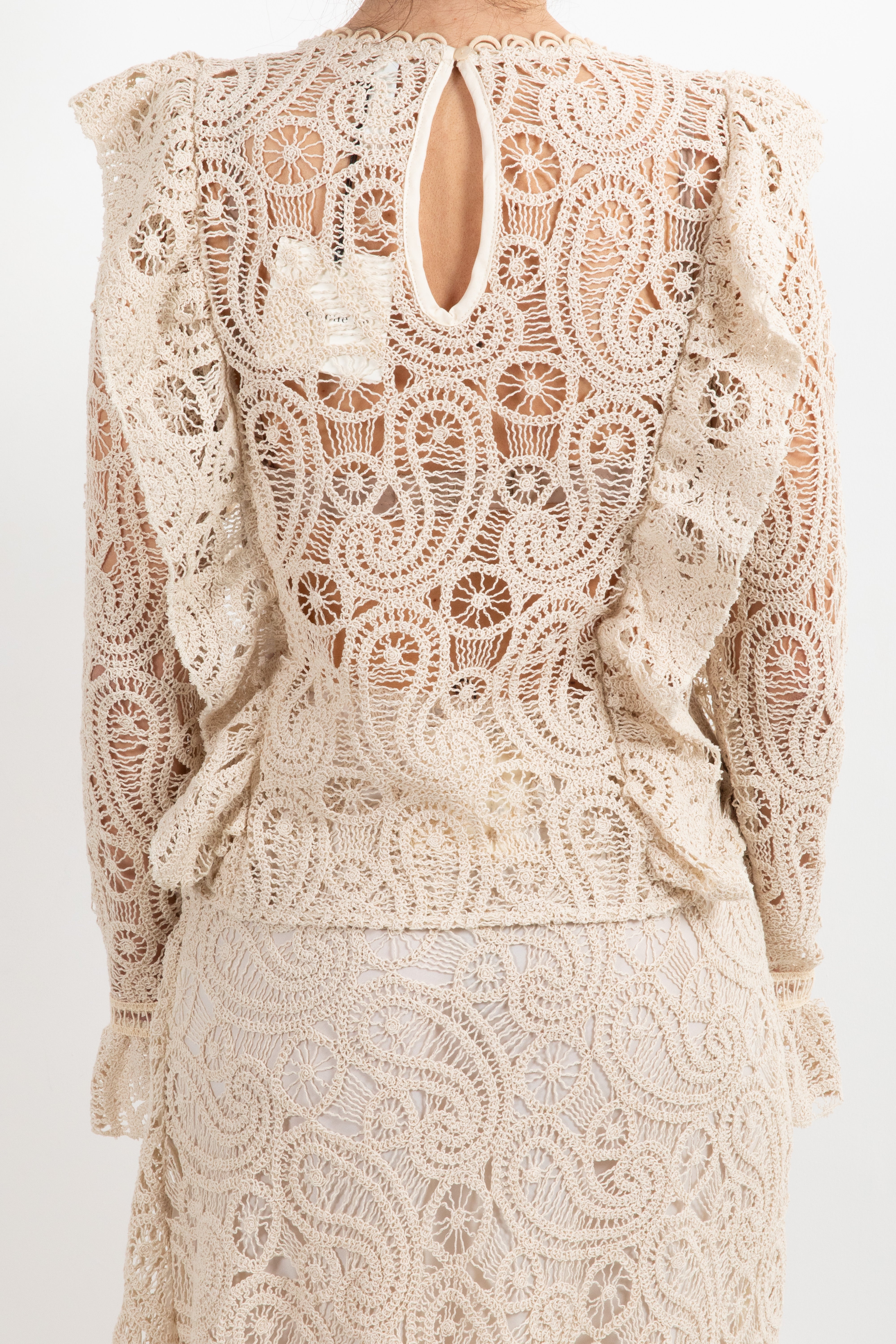 Blusa in pizzo macramè con rouches Tensione IN