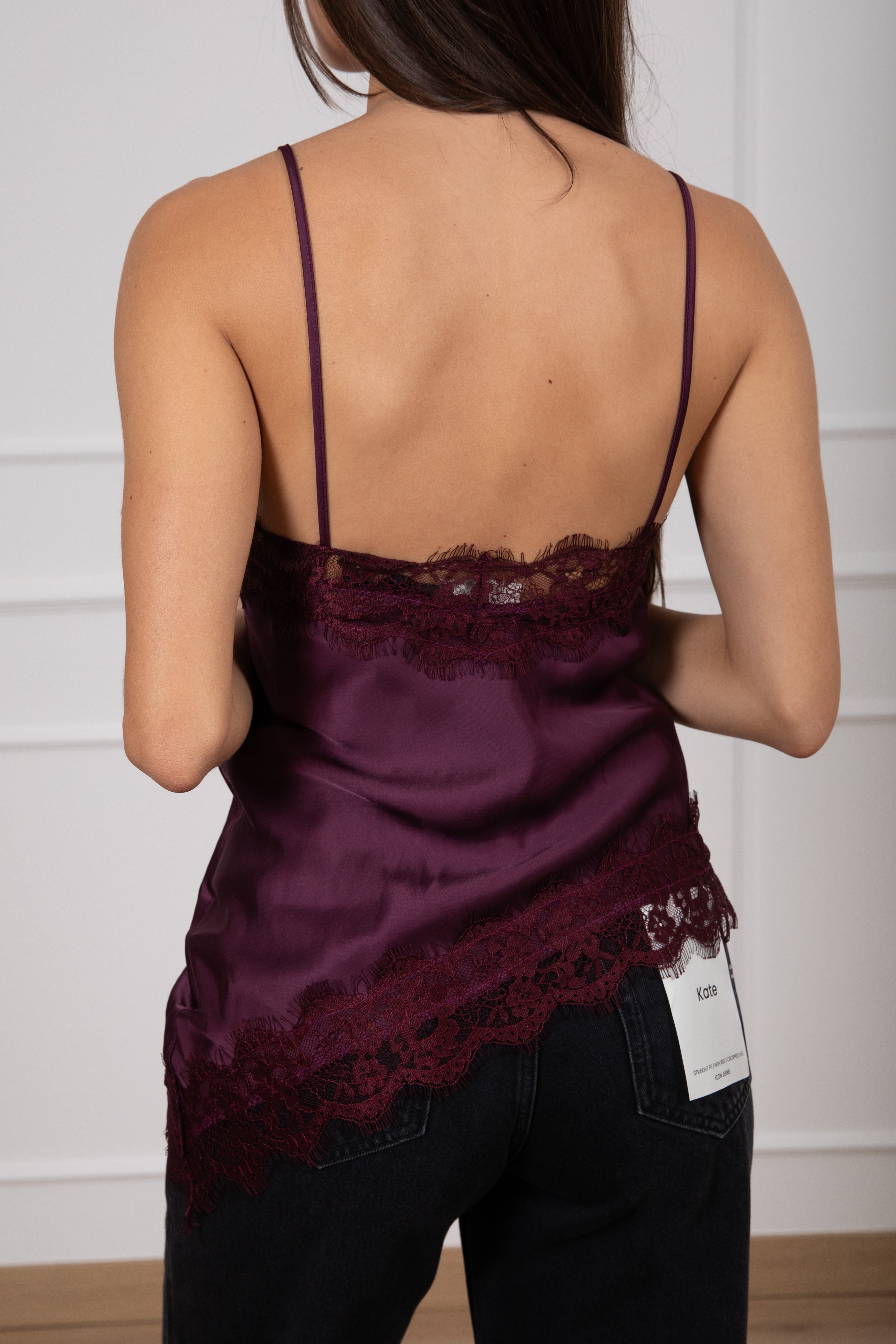 Top lingerie asimmetrico con pizzo ViCOLO
