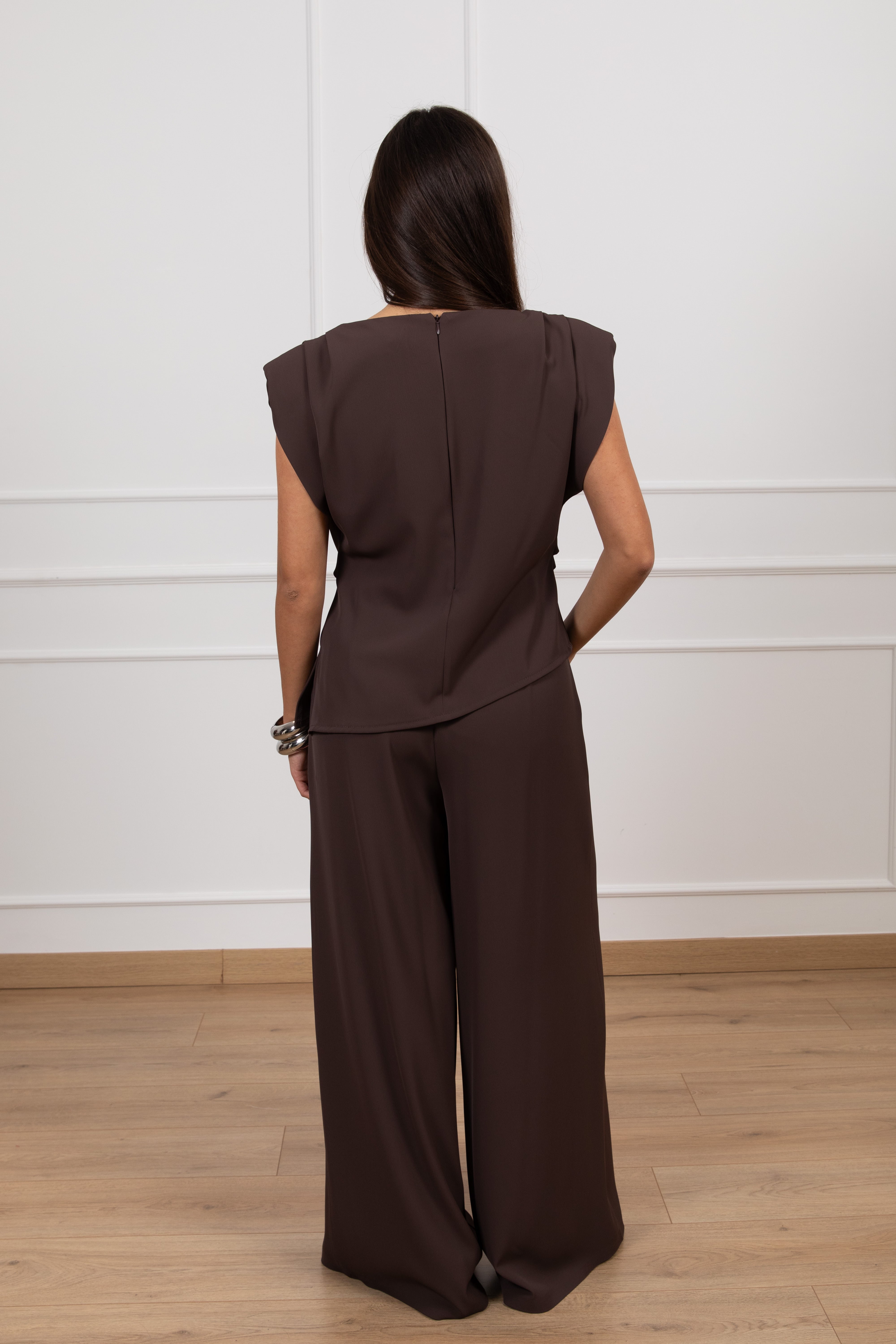 Coordinato tessuto fluido blusa smanicata e pantalone con pinces Susy Mix