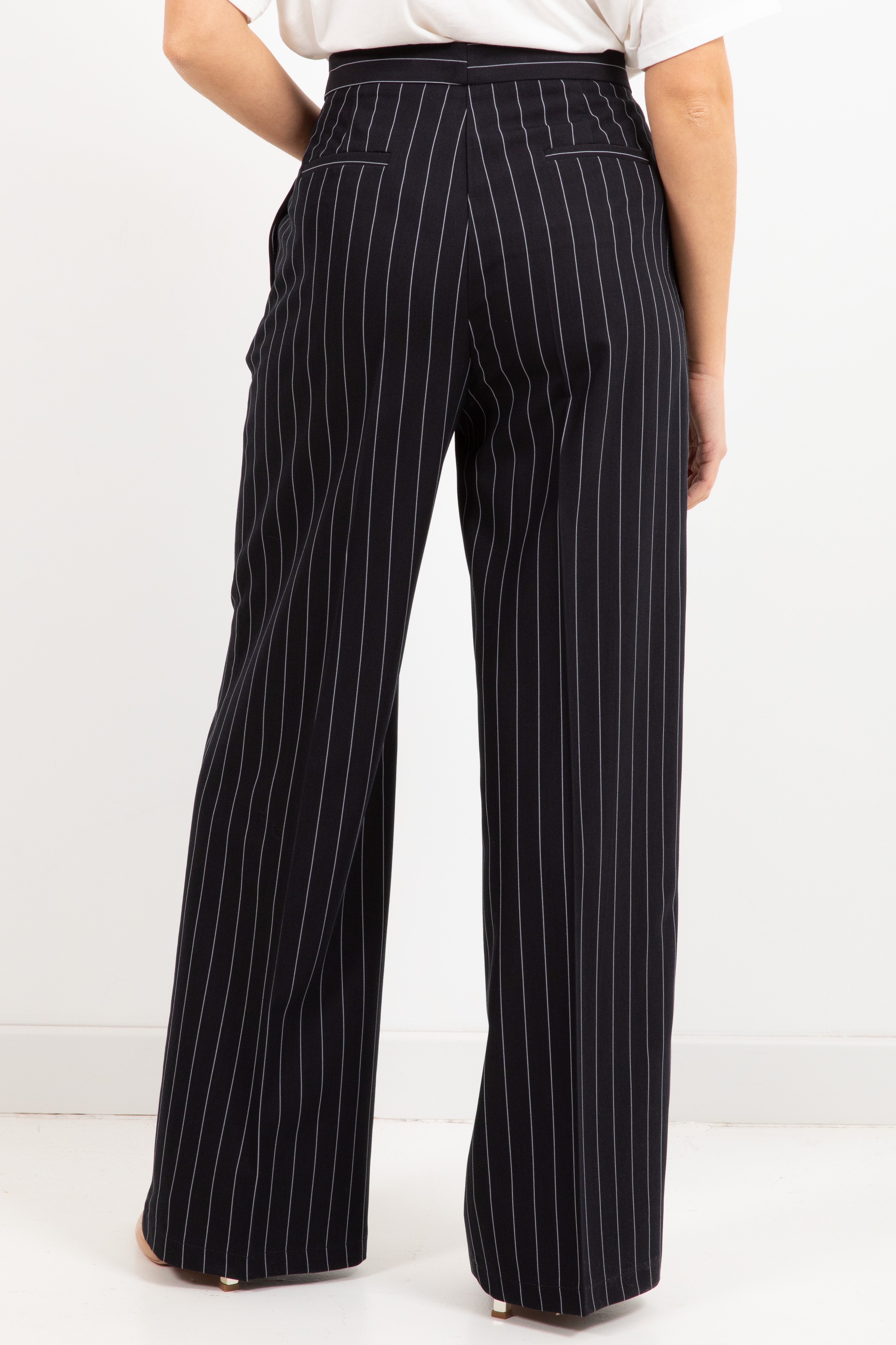 Pantalone gessato a palazzo ViCOLO