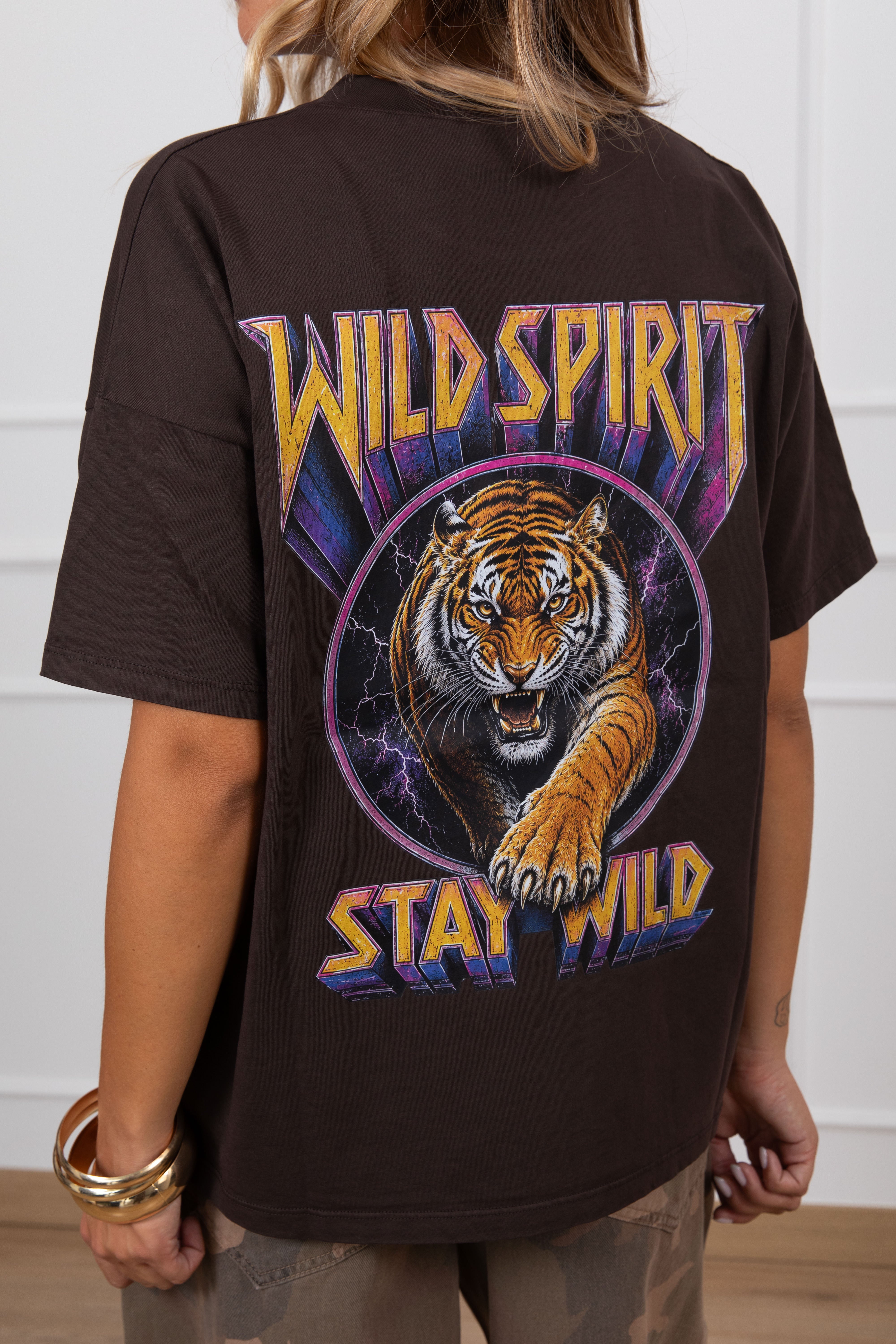 T-shirt over-size "Wild spirit" sul retro ViCOLO