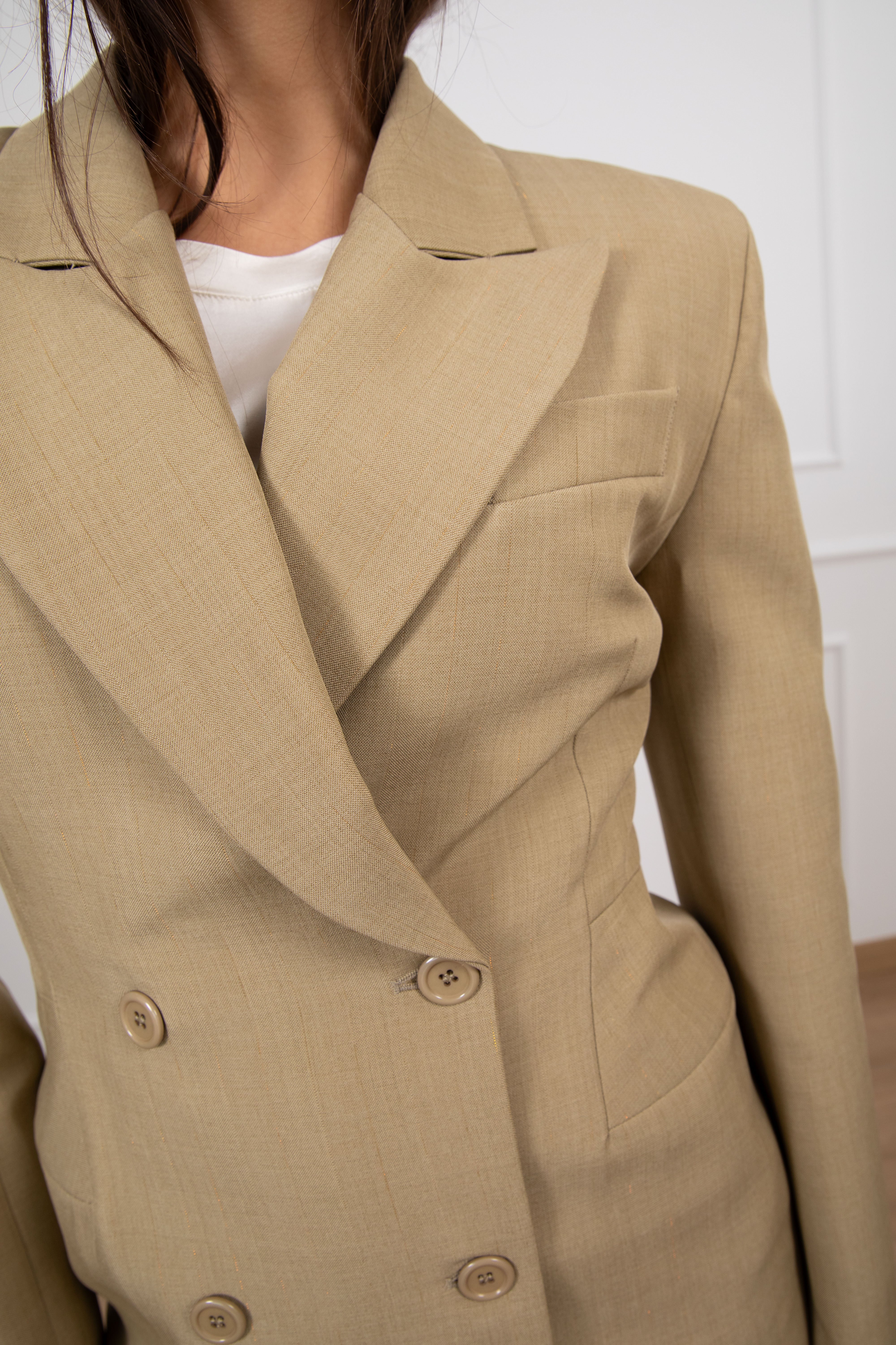 Tailleur giacca doppio-petto avvitata e pantalone gamba larga Dixie