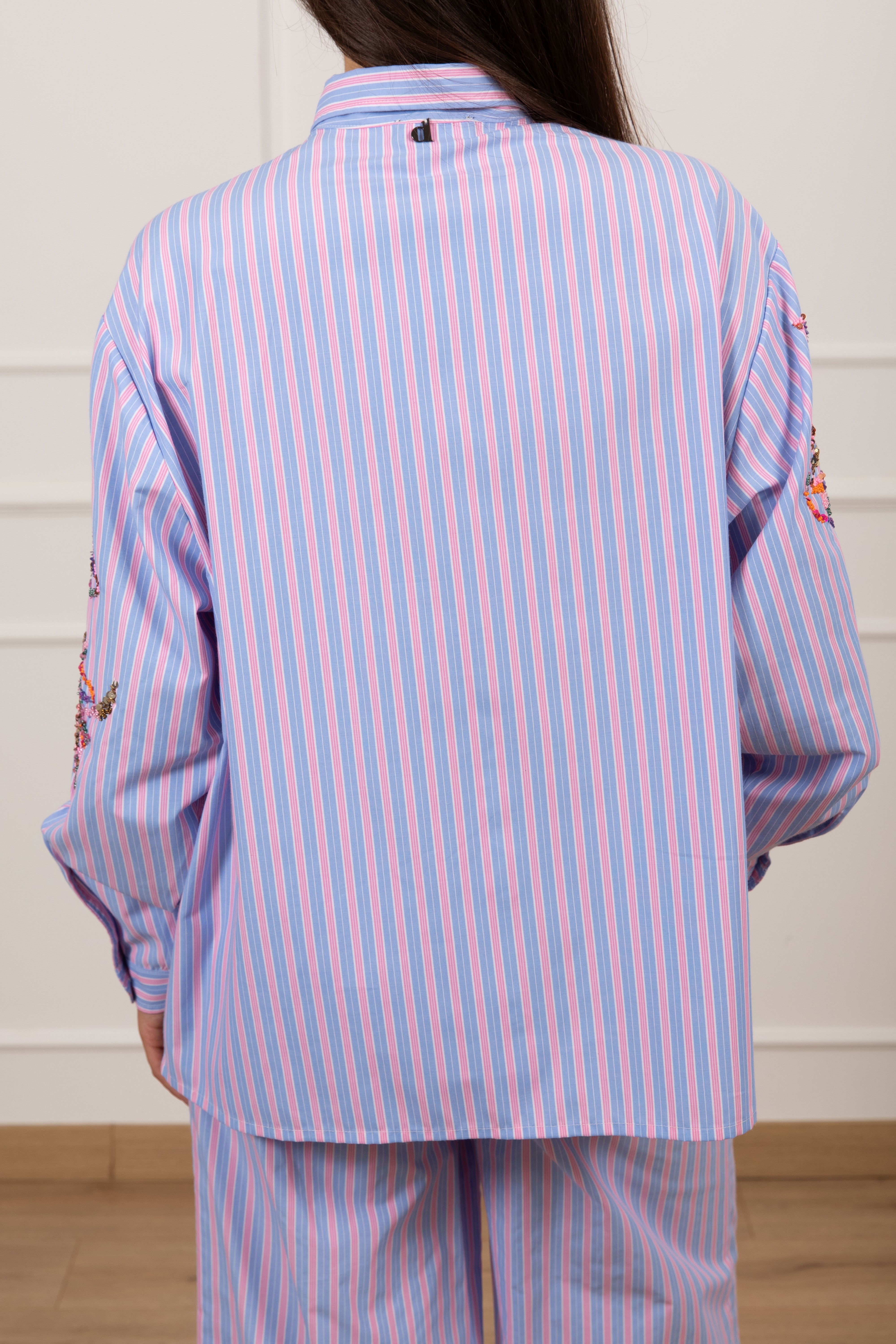 Camicia bacchettata con ricamo floreale di perline Dixie