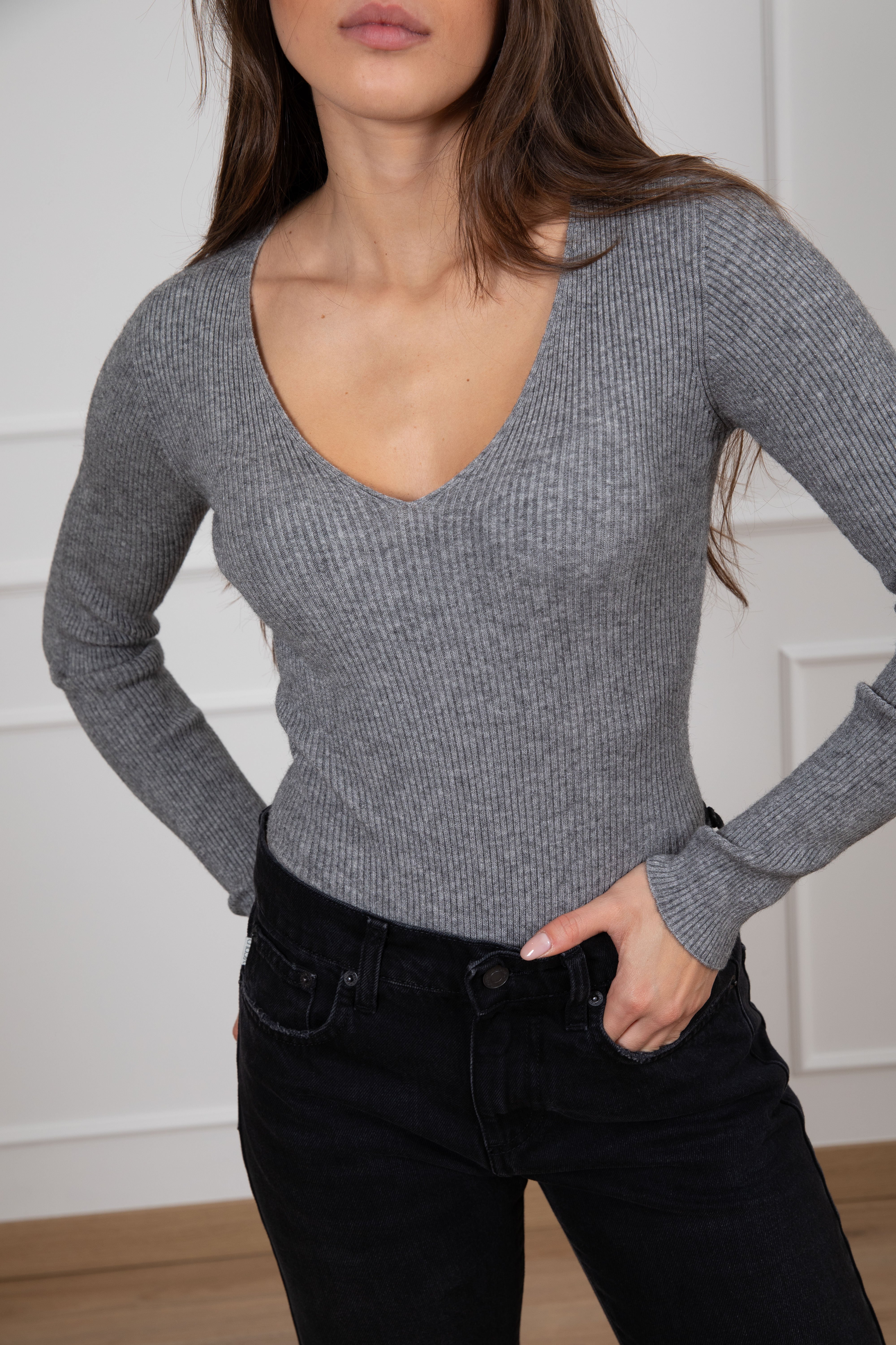 Body in maglia con scollo a "V" ViCOLO