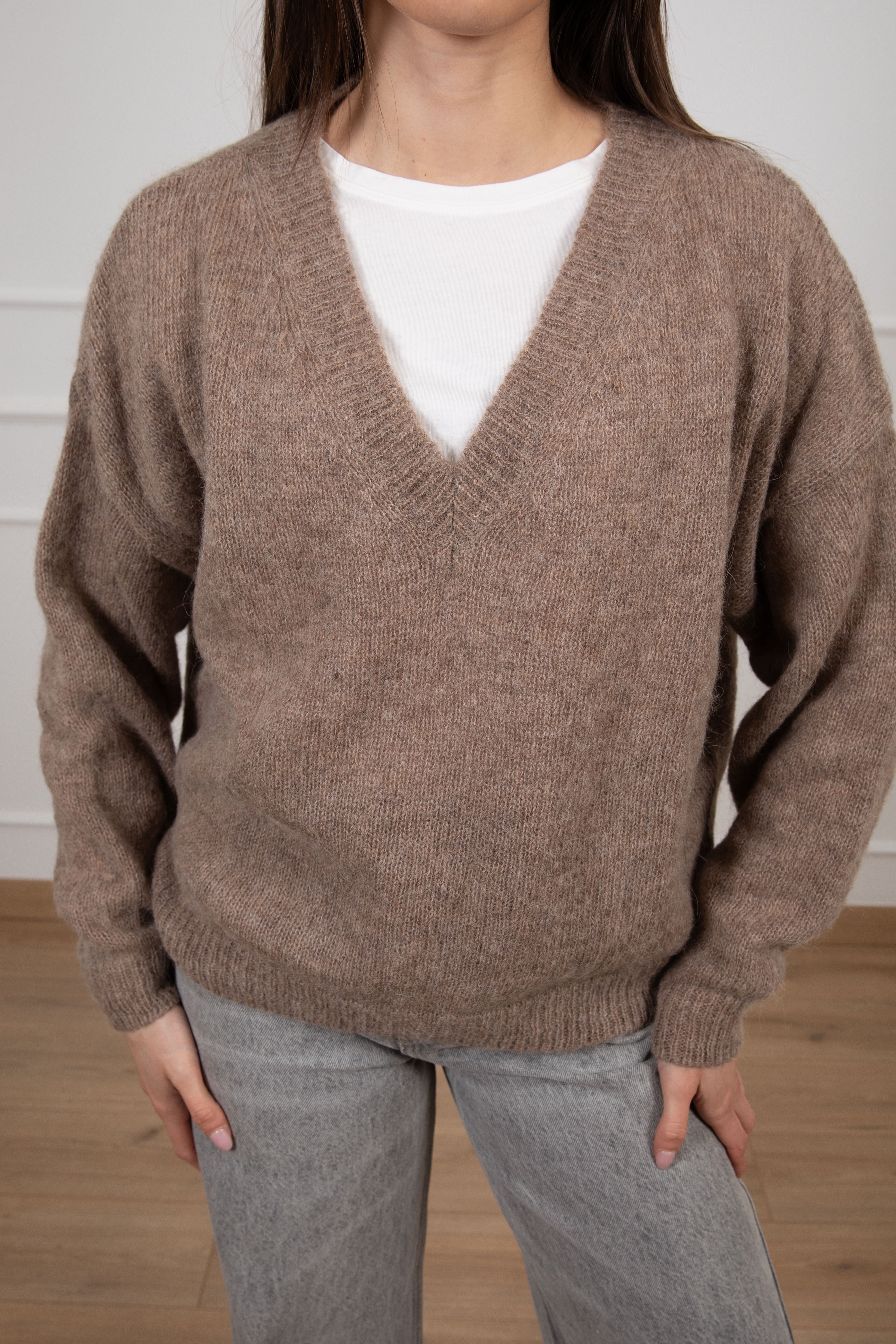 Pull scollo a "V" in mohair ViCOLO