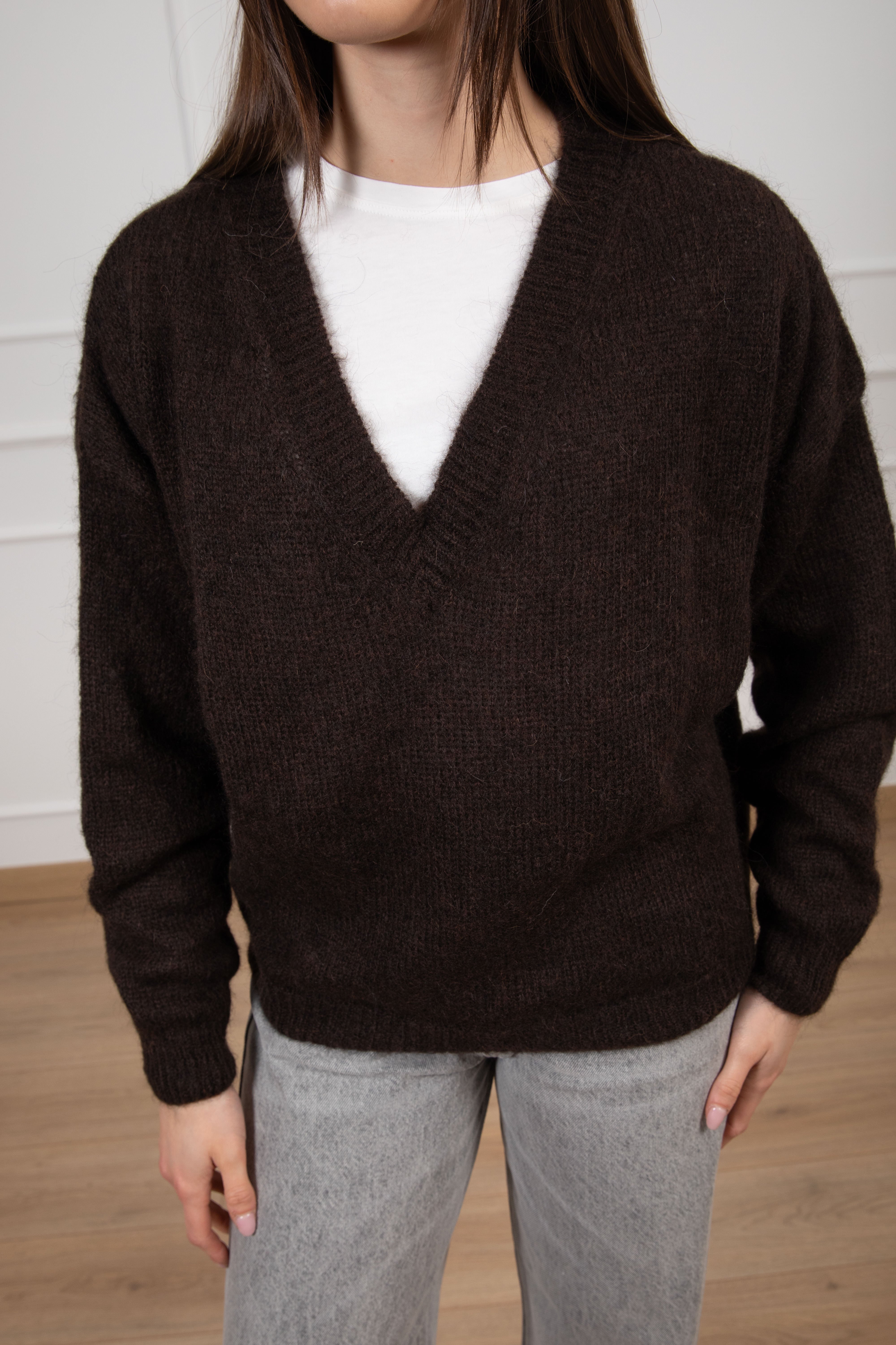 Pull scollo a "V" in mohair ViCOLO