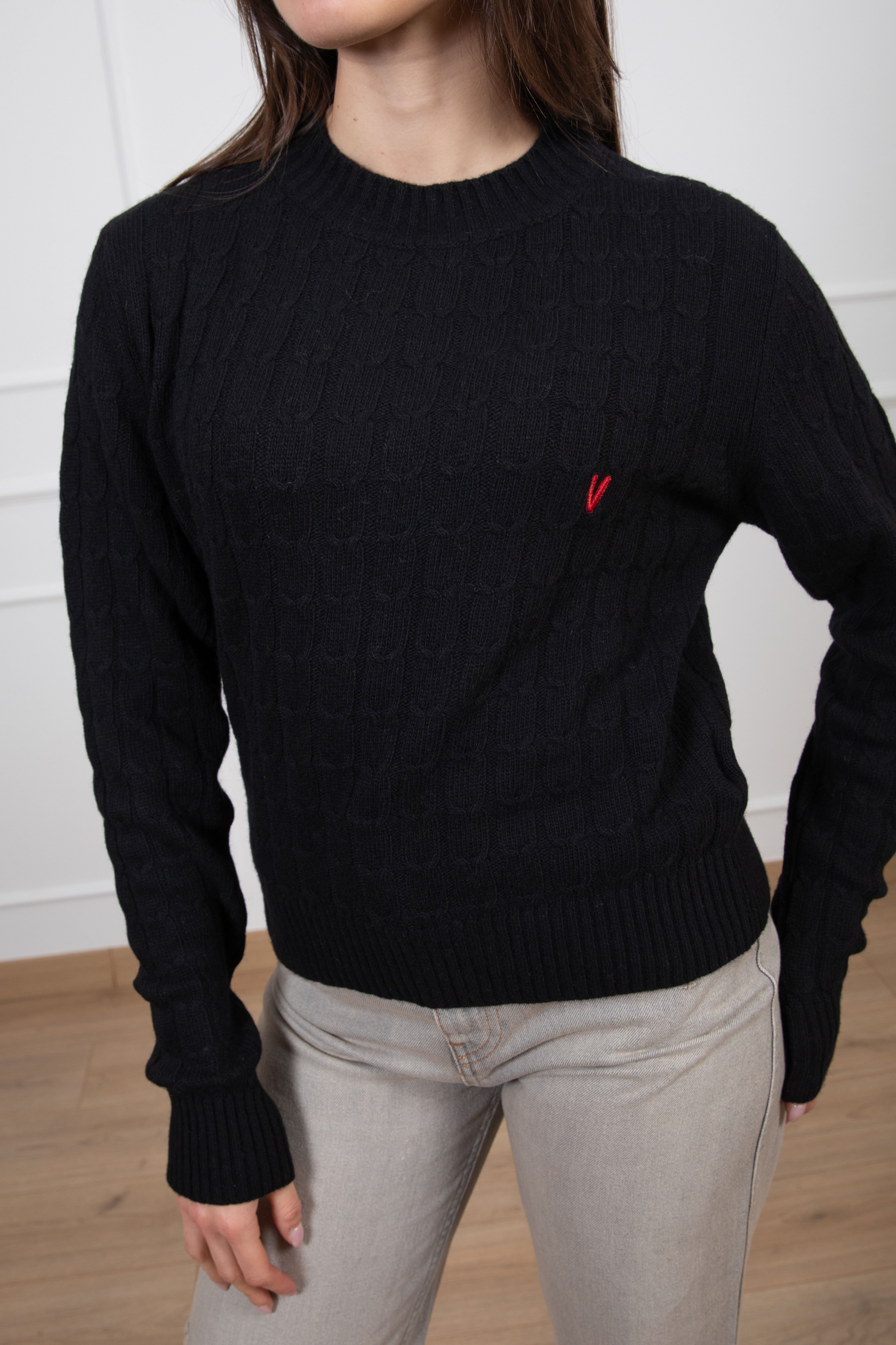 Pull treccia piatta con monogram ViCOLO