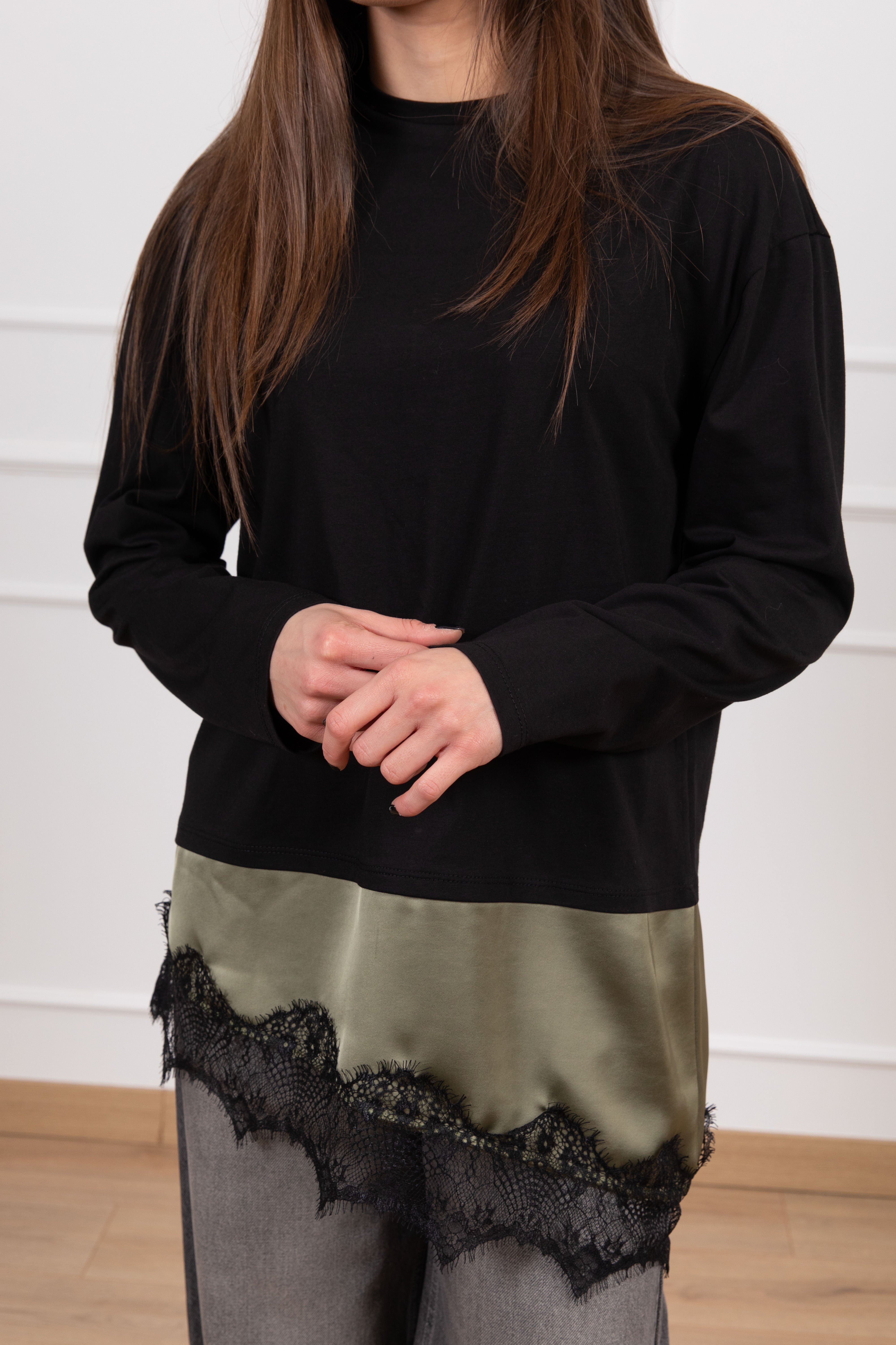 T-shirt a manica lunga con inserto lingerie Tensione IN