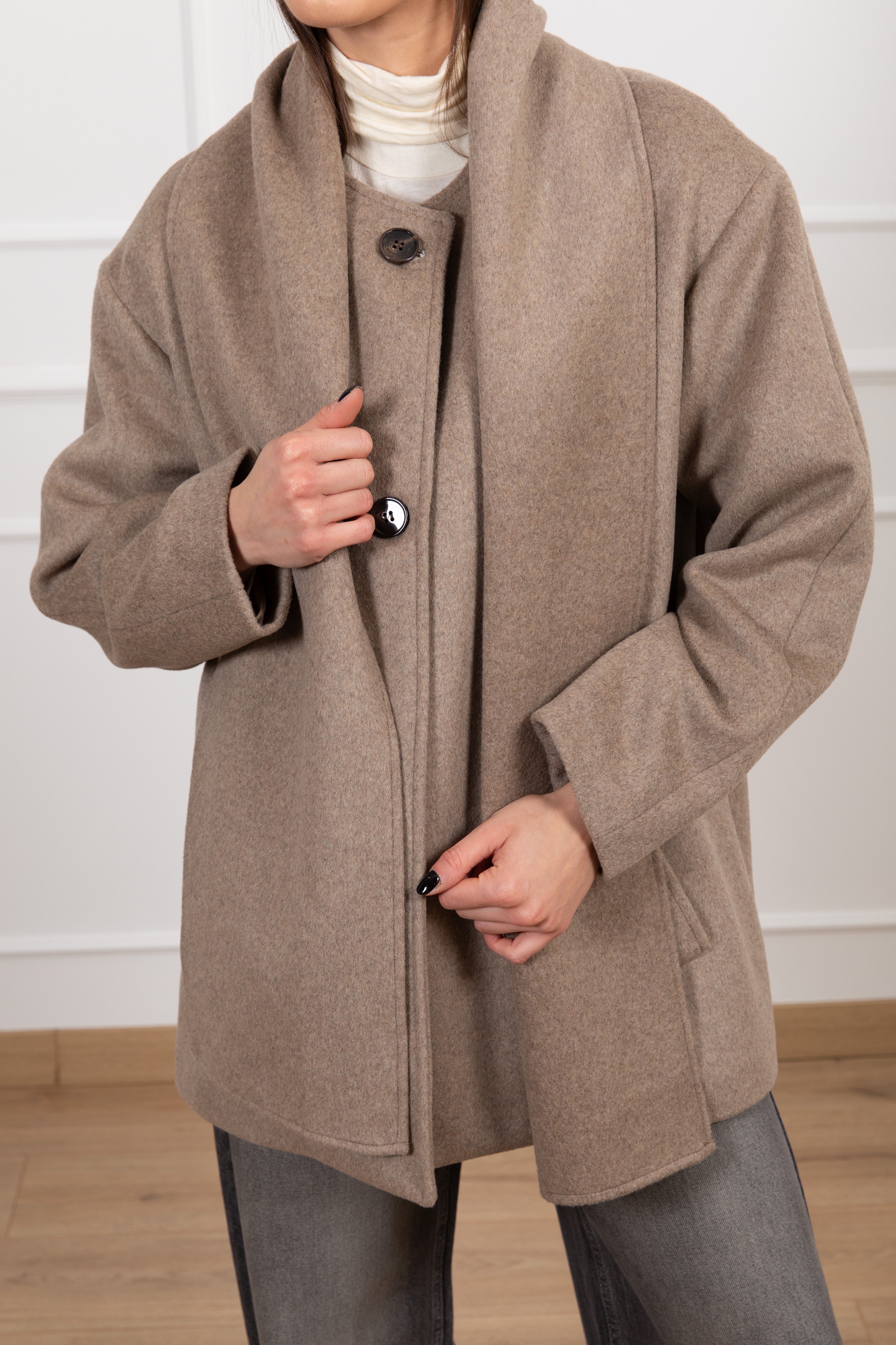 Cappotto con sciarpa inclusa Tensione IN