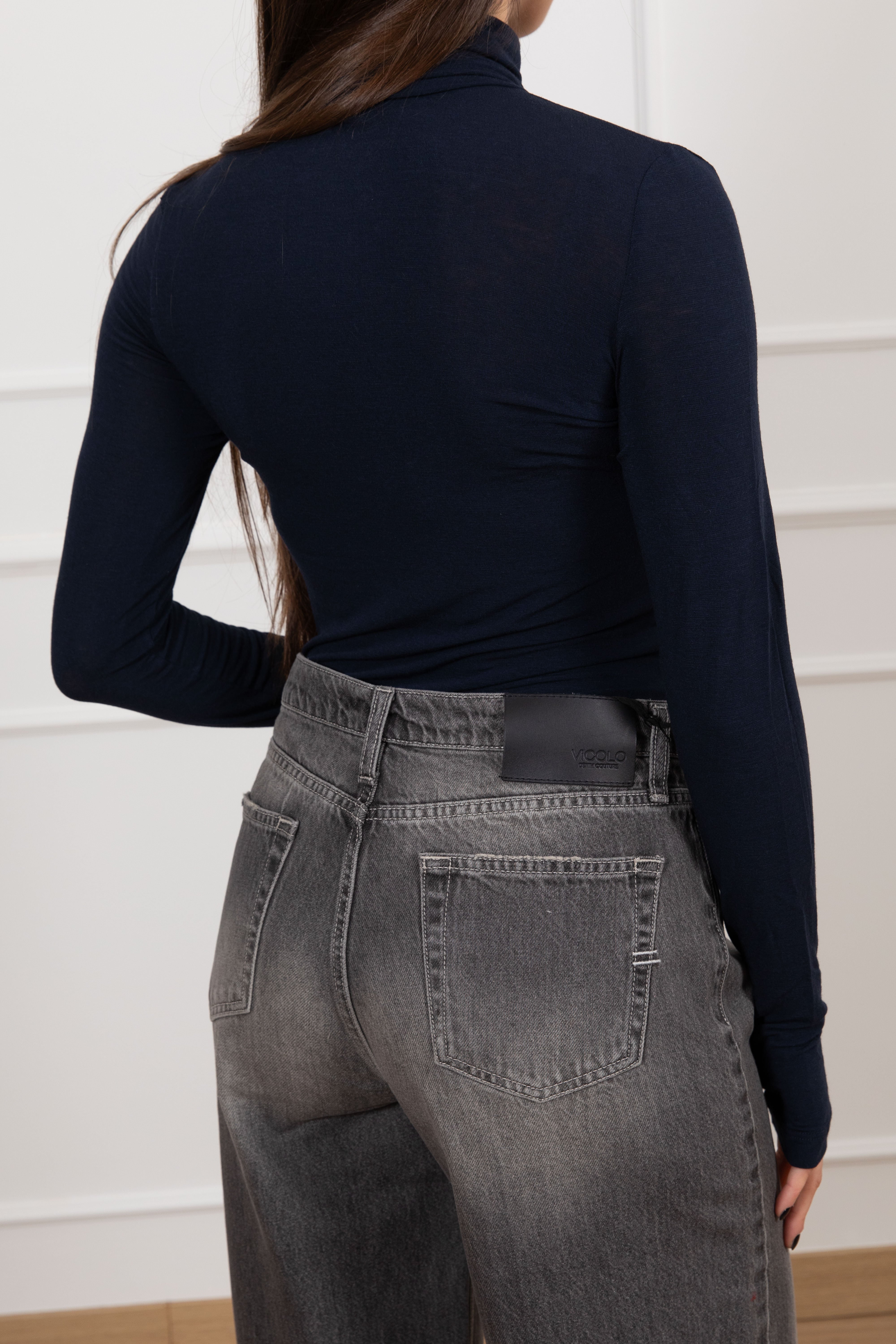 Cashmerina collo alto con foro pollice Susy Mix