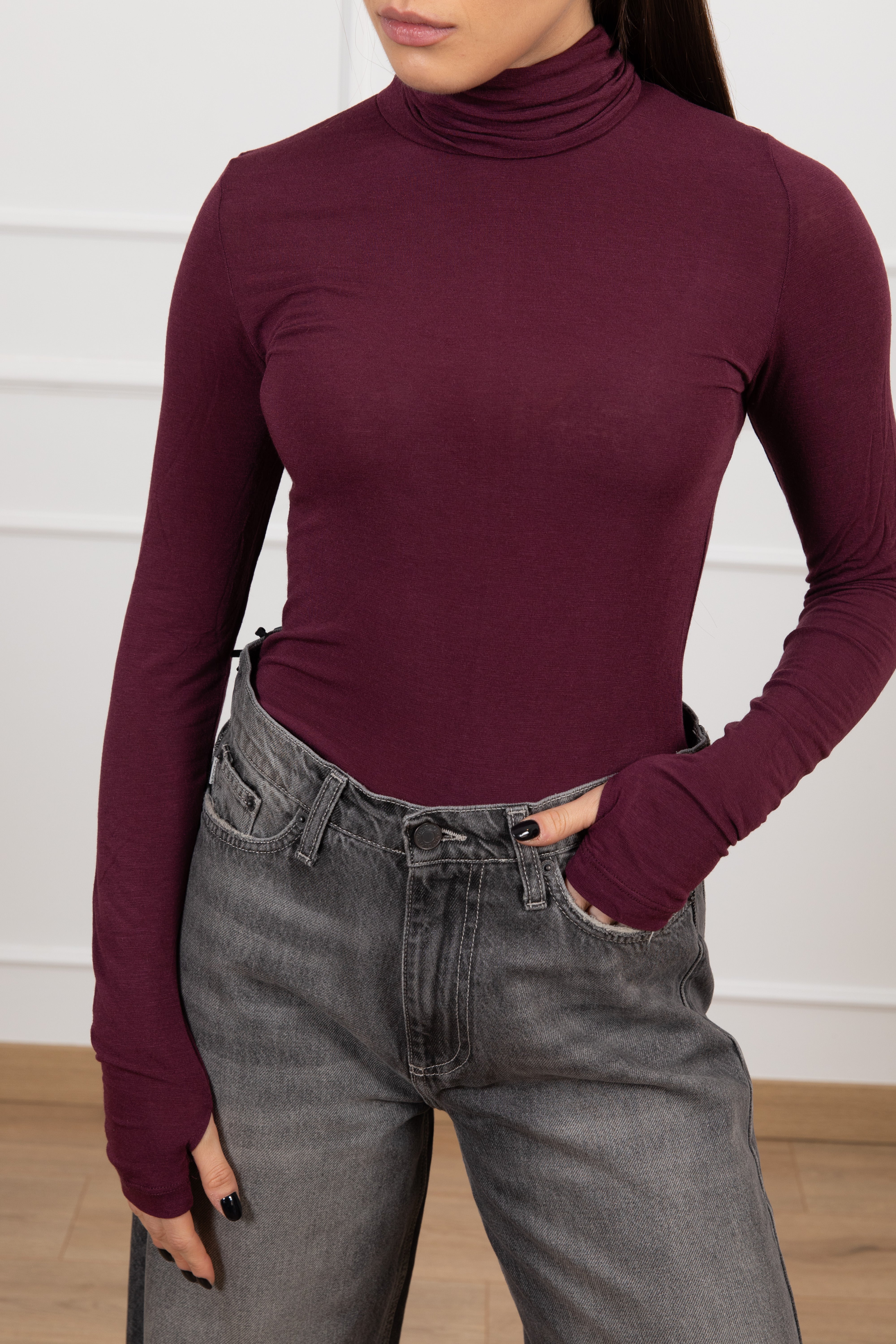 Cashmerina collo alto con foro pollice Susy Mix