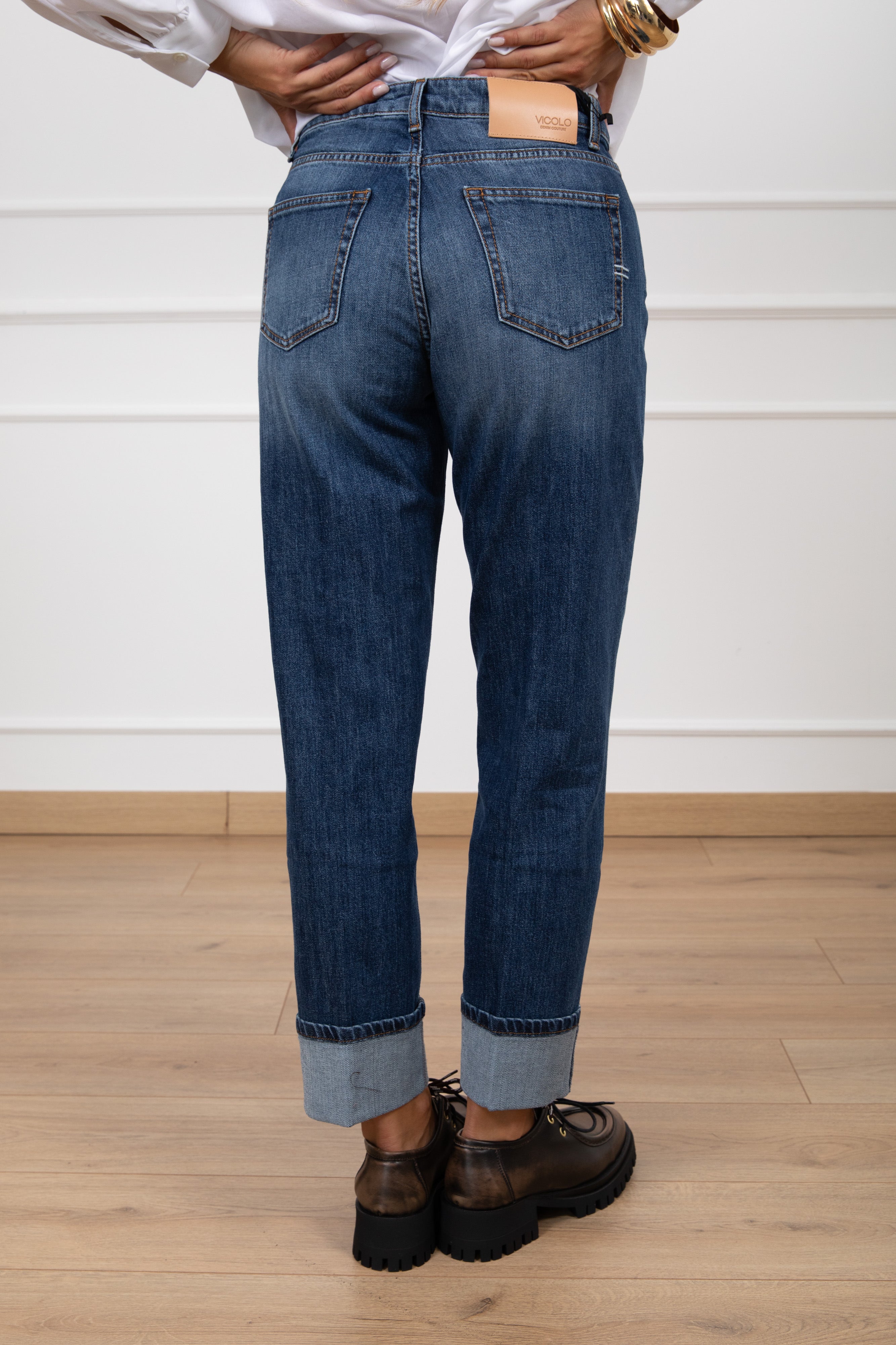Jeans Maggie mom-fit lavaggio blu ViCOLO
