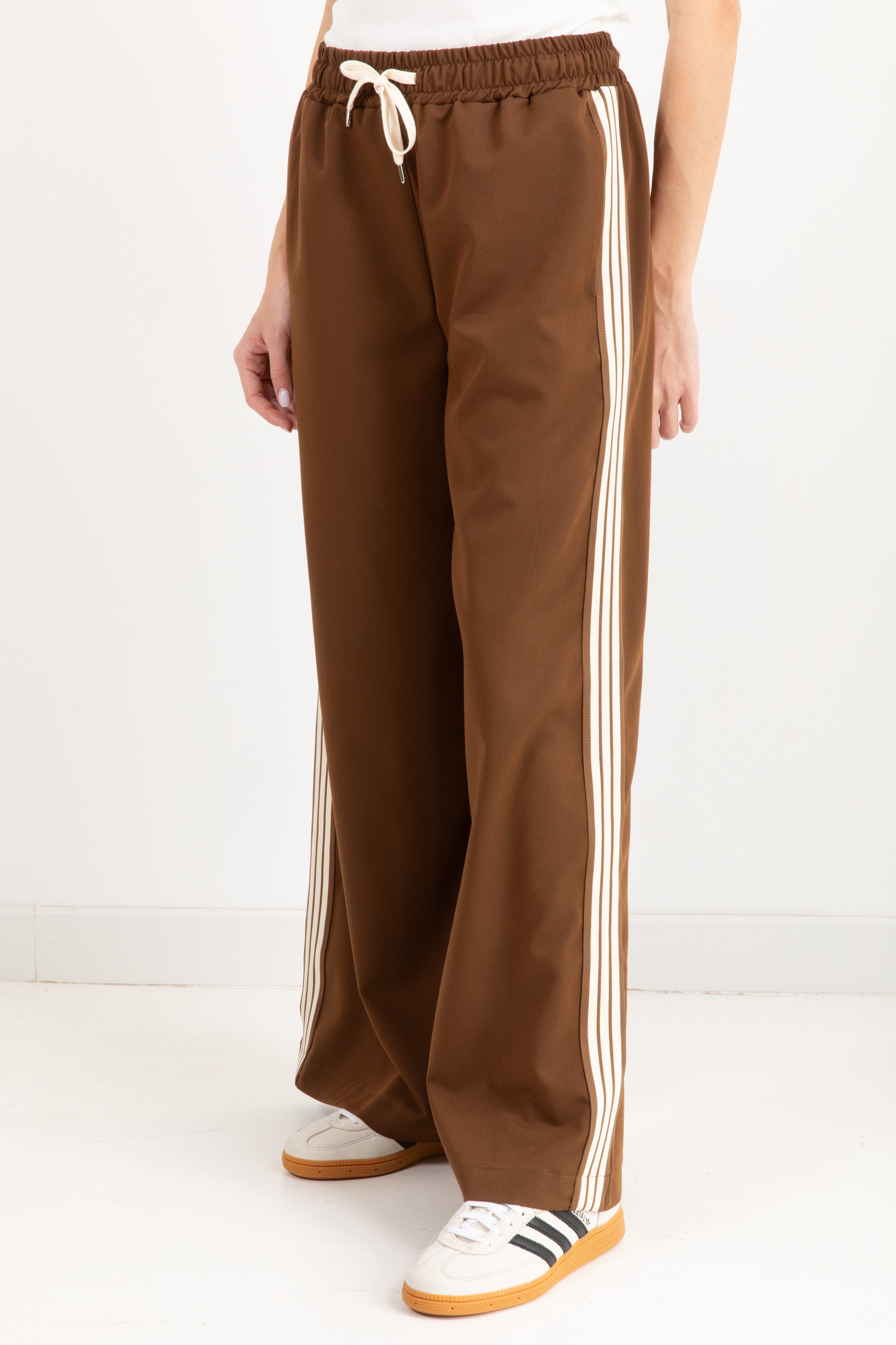 Pantalone gamba dritta con banda laterale a contrasto ViCOLO