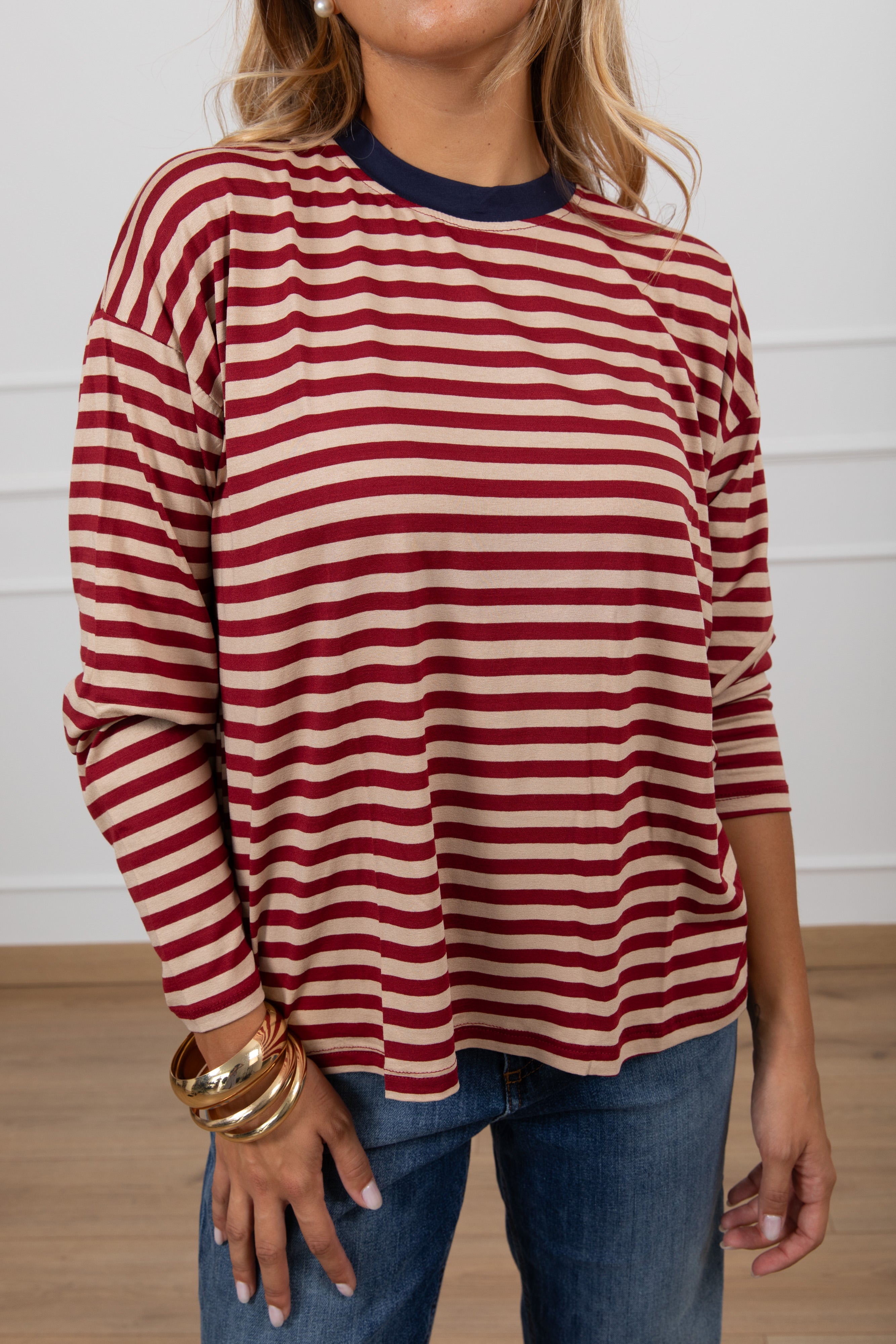 T-shirt scatoletta a righe con collo a contrasto Haveone