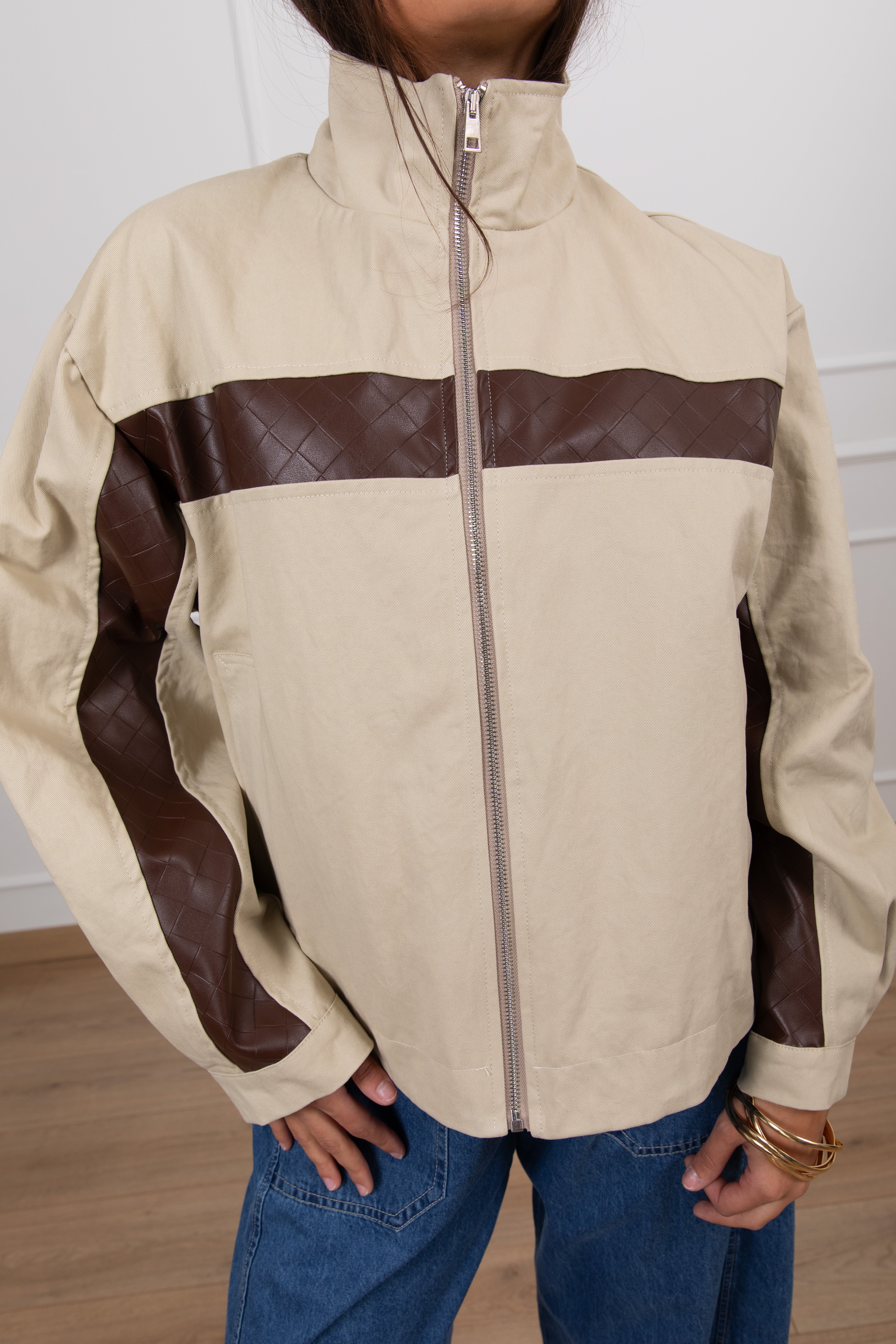 Giubbino con inserto in eco-pelle intrecciata Tensione IN