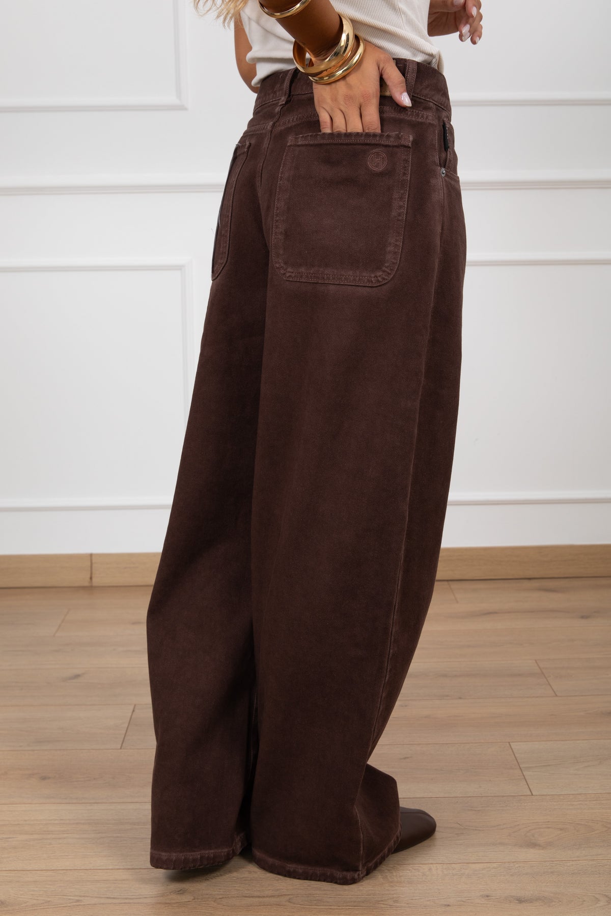 Jeans Bella color variante moro Haveone