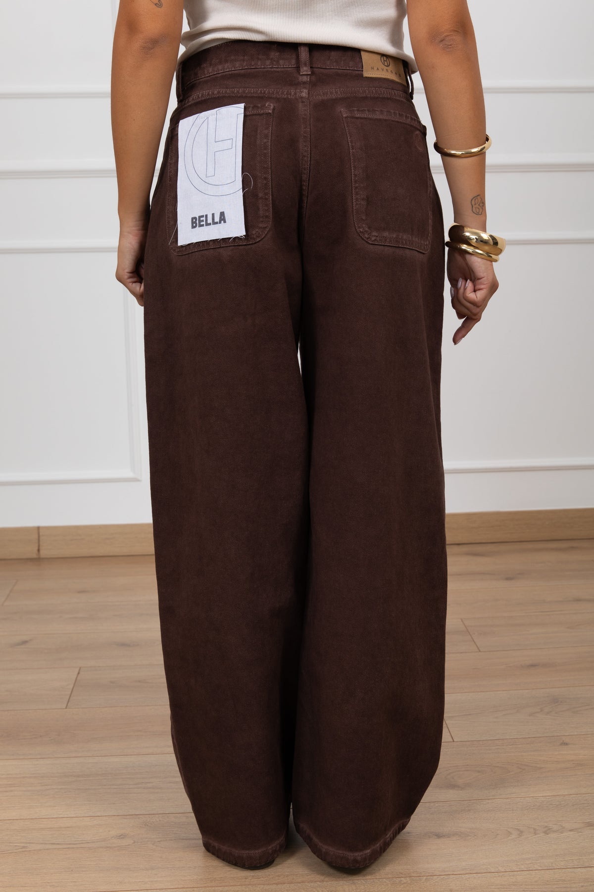Jeans Bella color variante moro Haveone