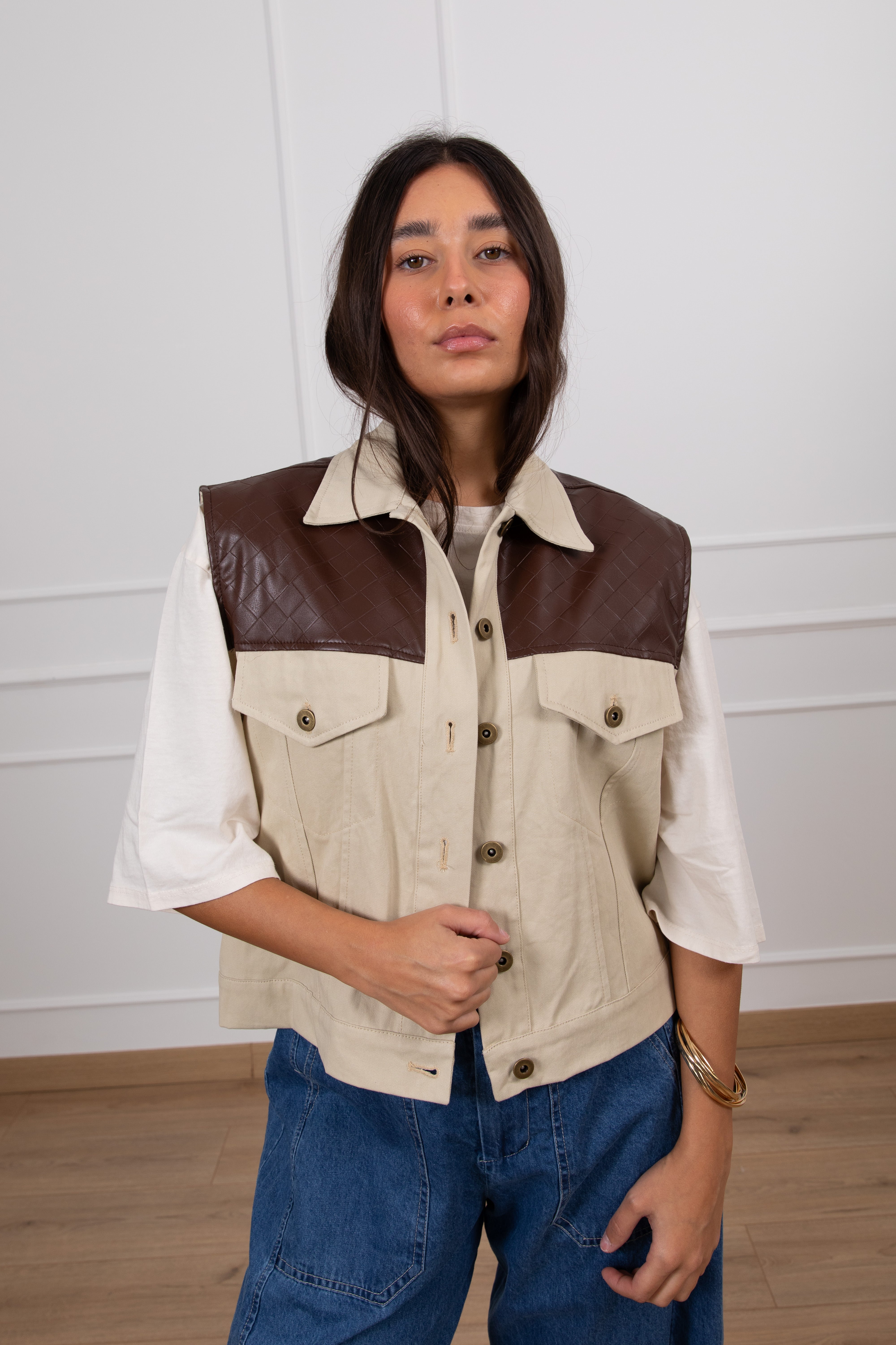 Gilet con inserto in eco-pelle intrecciata Tensione IN