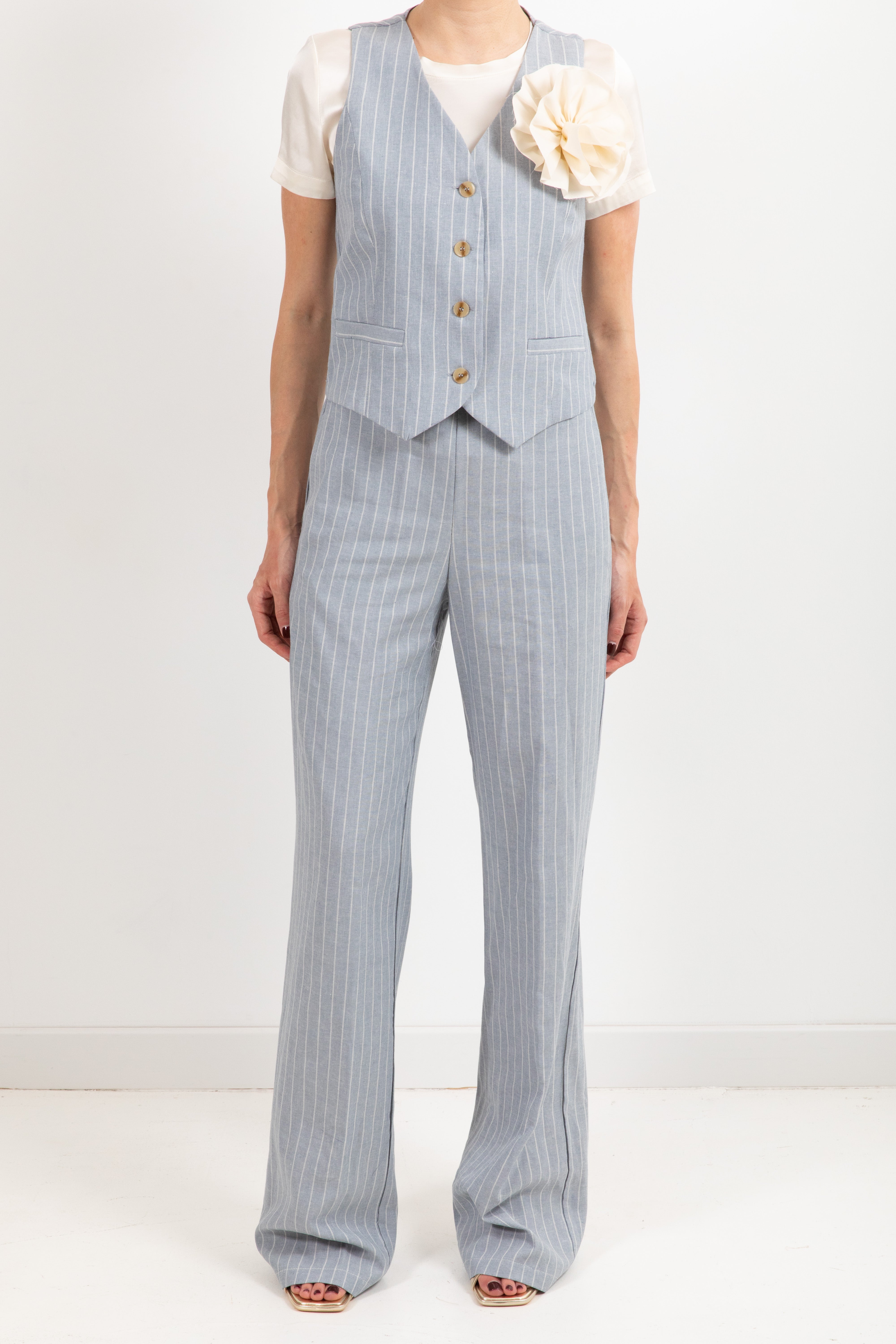 Coordinato gessato gilet con spilla e pantalone in lino e viscosa Susy Mix