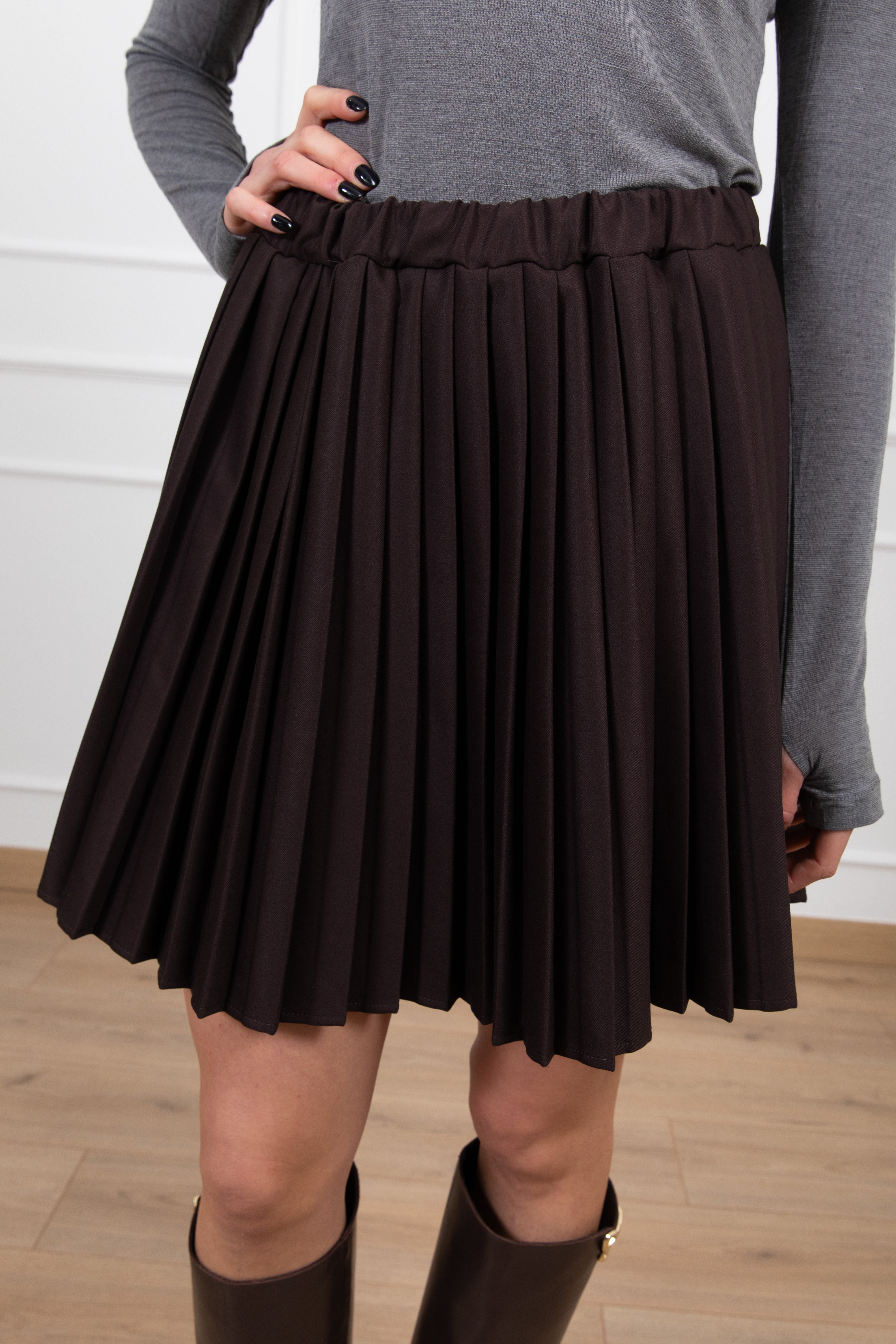 Mini-gonna plissettata tinta unita ViCOLO