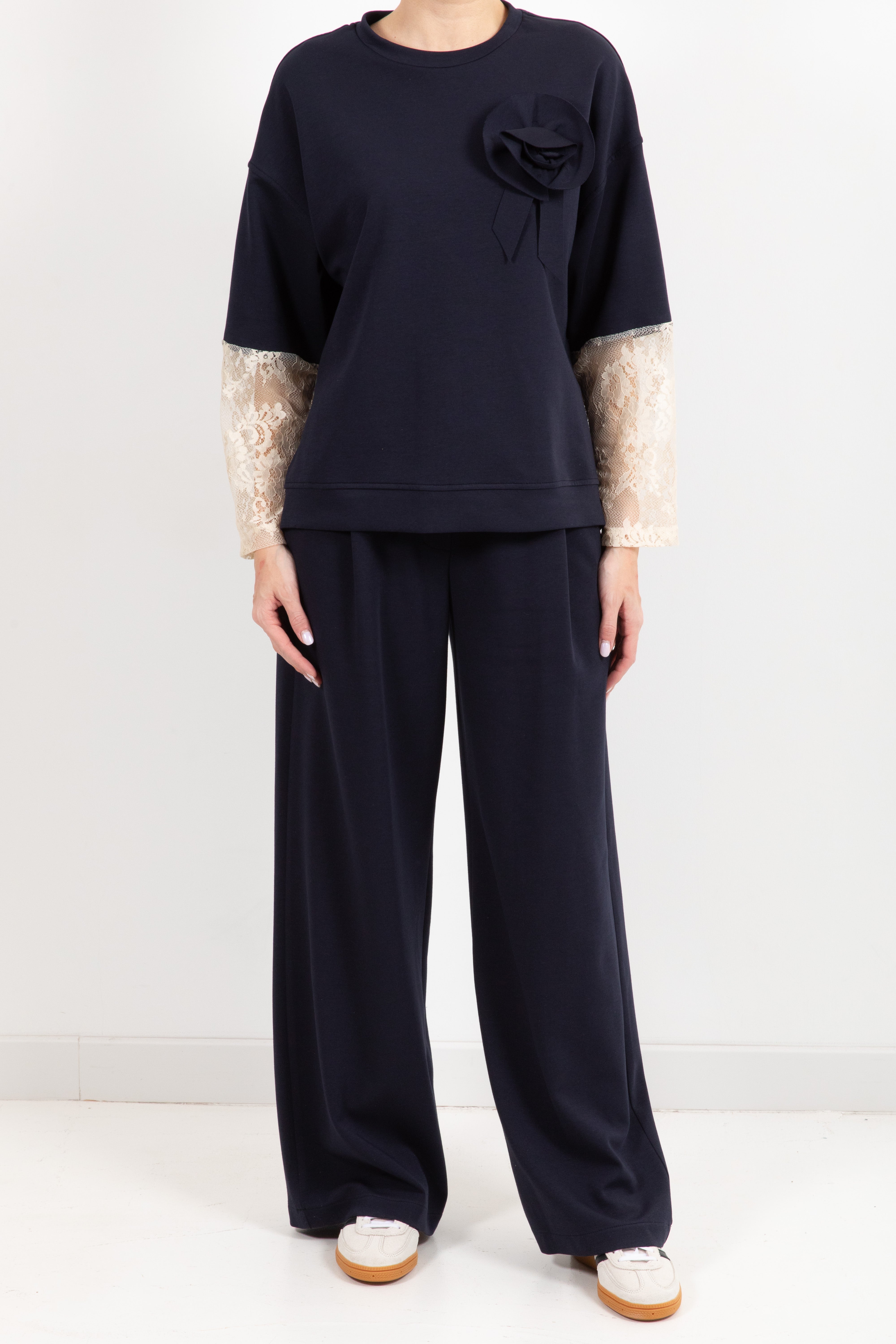 Coordinato tuta con inserti in pizzo Dixie