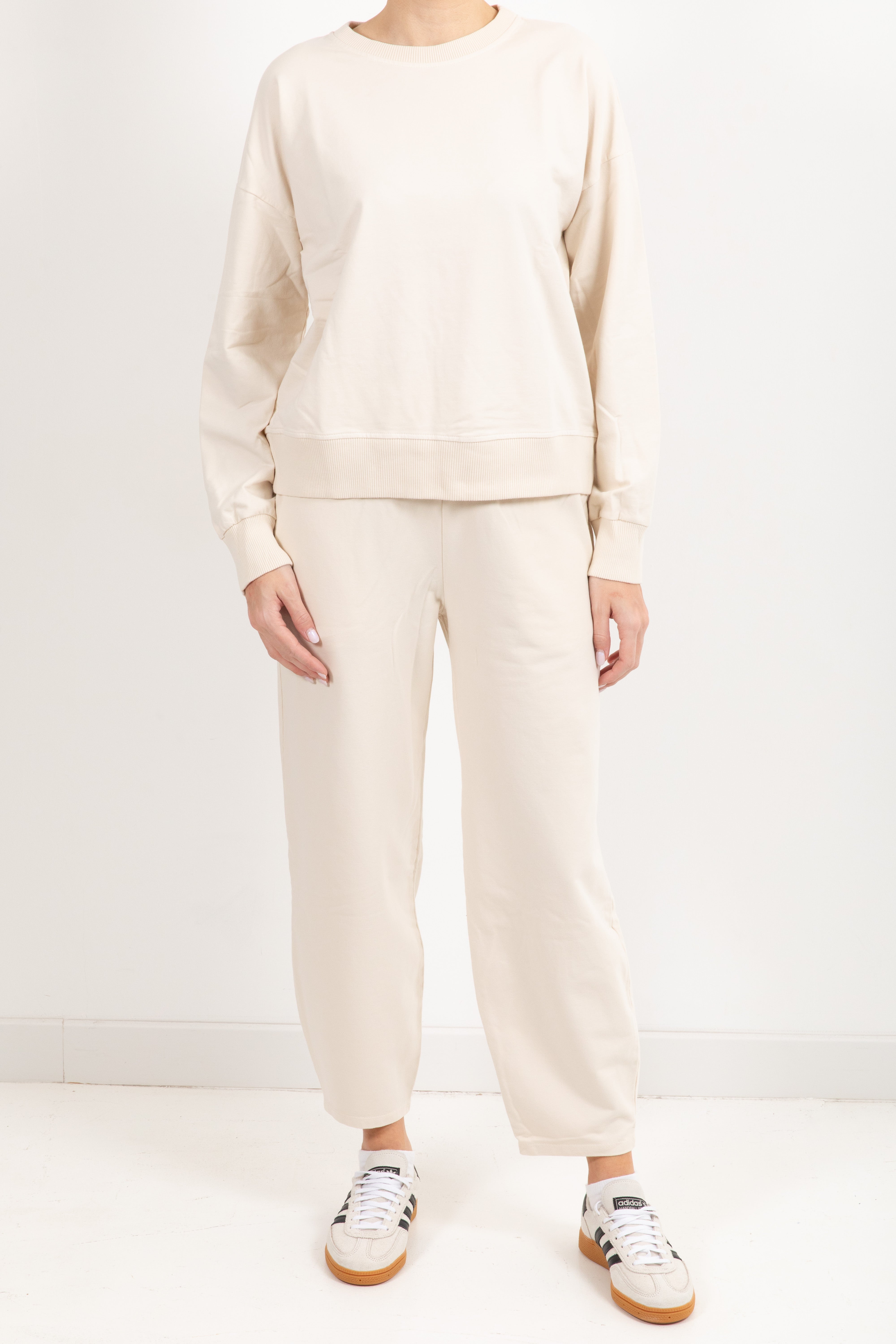 Tuta felpa girocollo e pantalone carrot fit Susy Mix