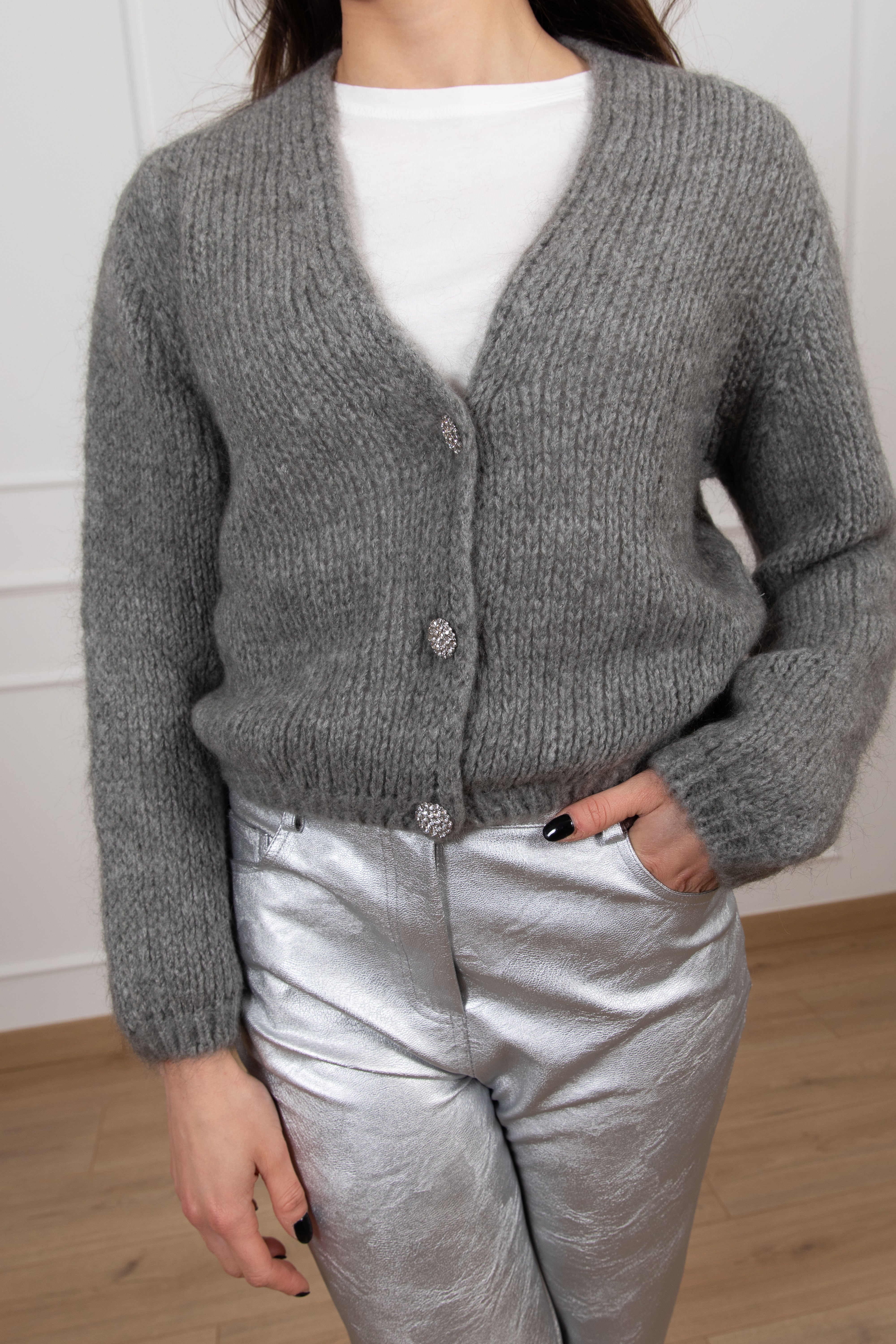 Cardigan cropped in mohair con bottoni gioiello Susy Mix