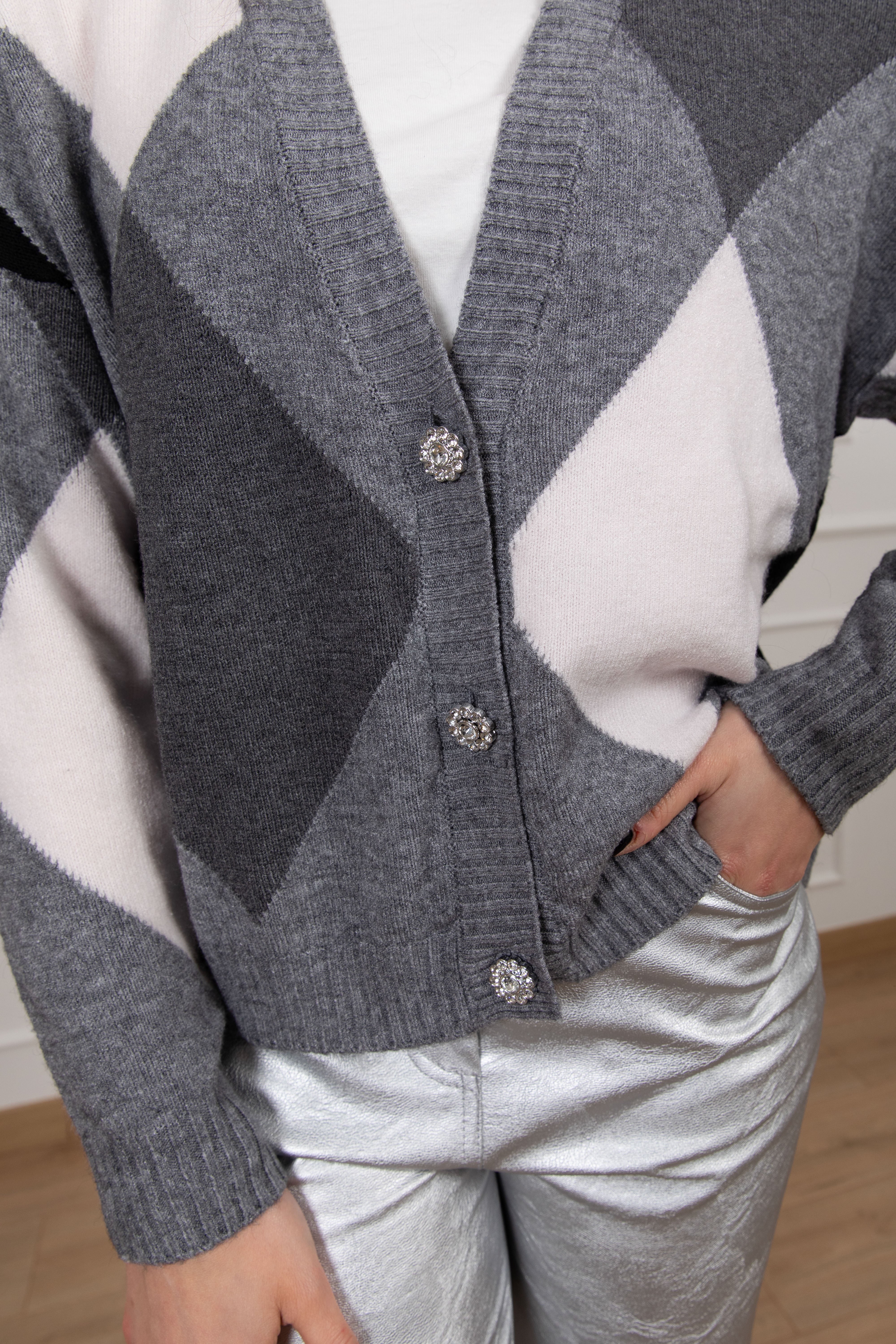 Cardigan in viscosa a rombi con bottoni gioiello Susy Mix