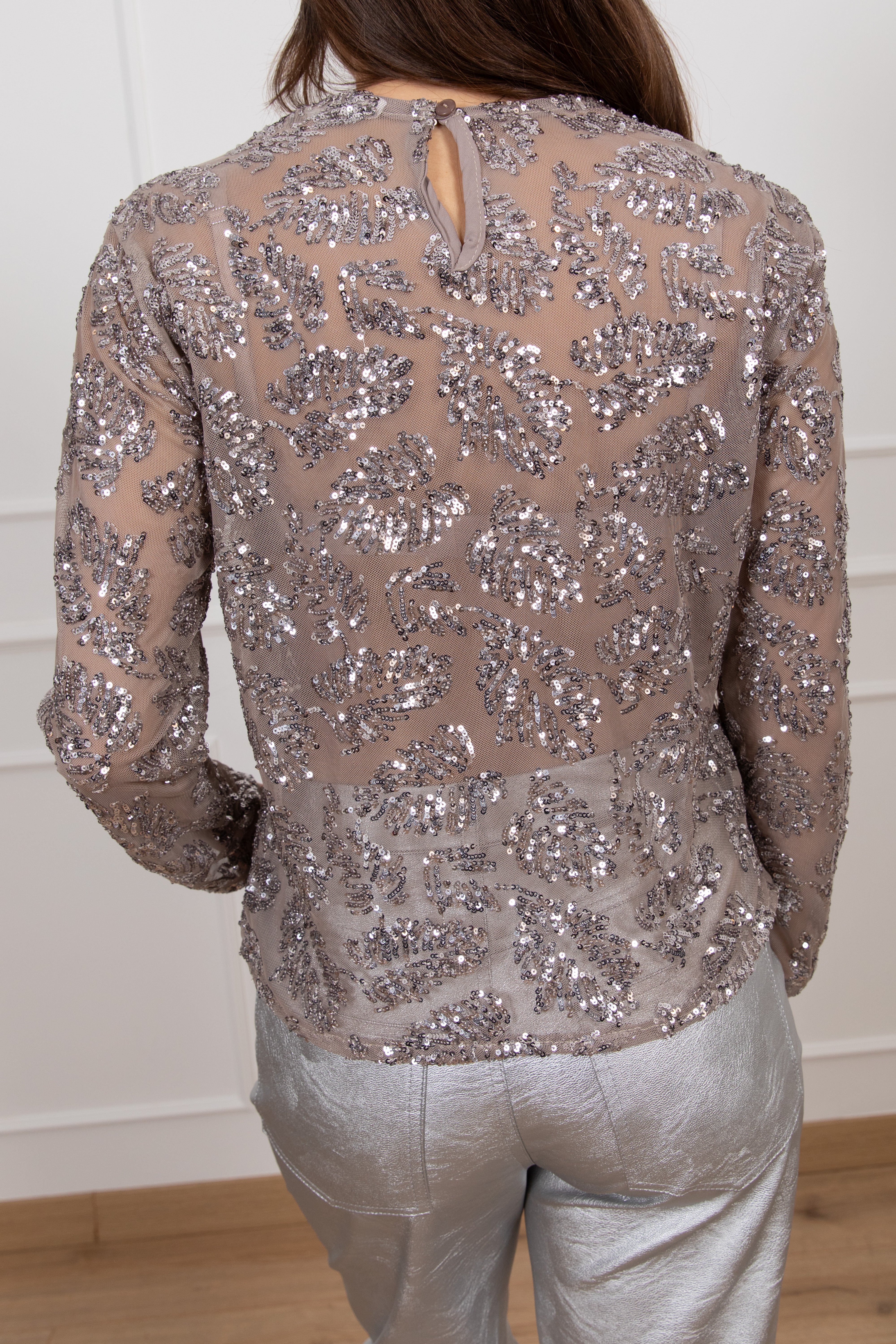 Blusa con ricamo paillettes Tensione IN