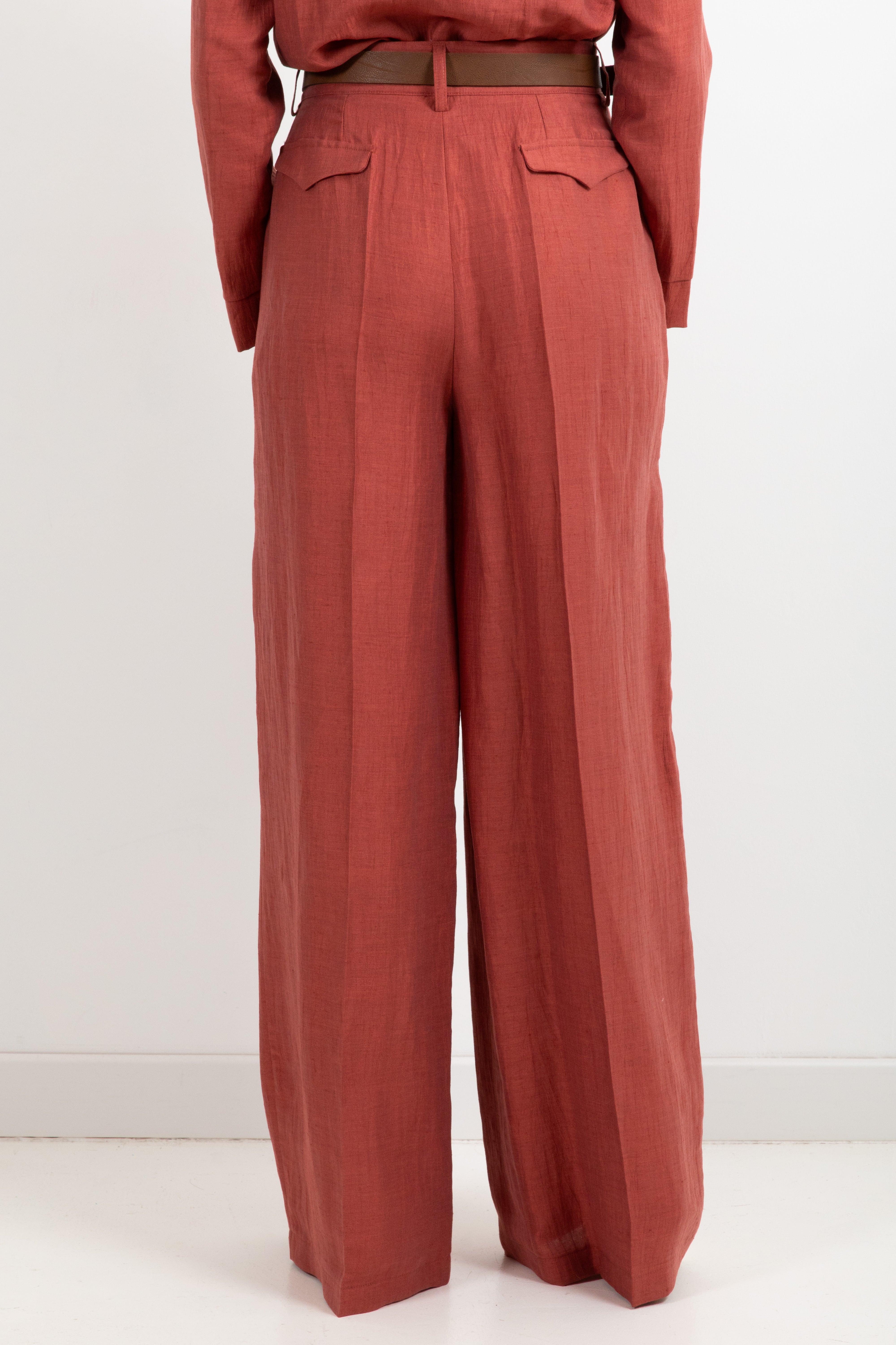 Pantalone in lino con pinces ViCOLO