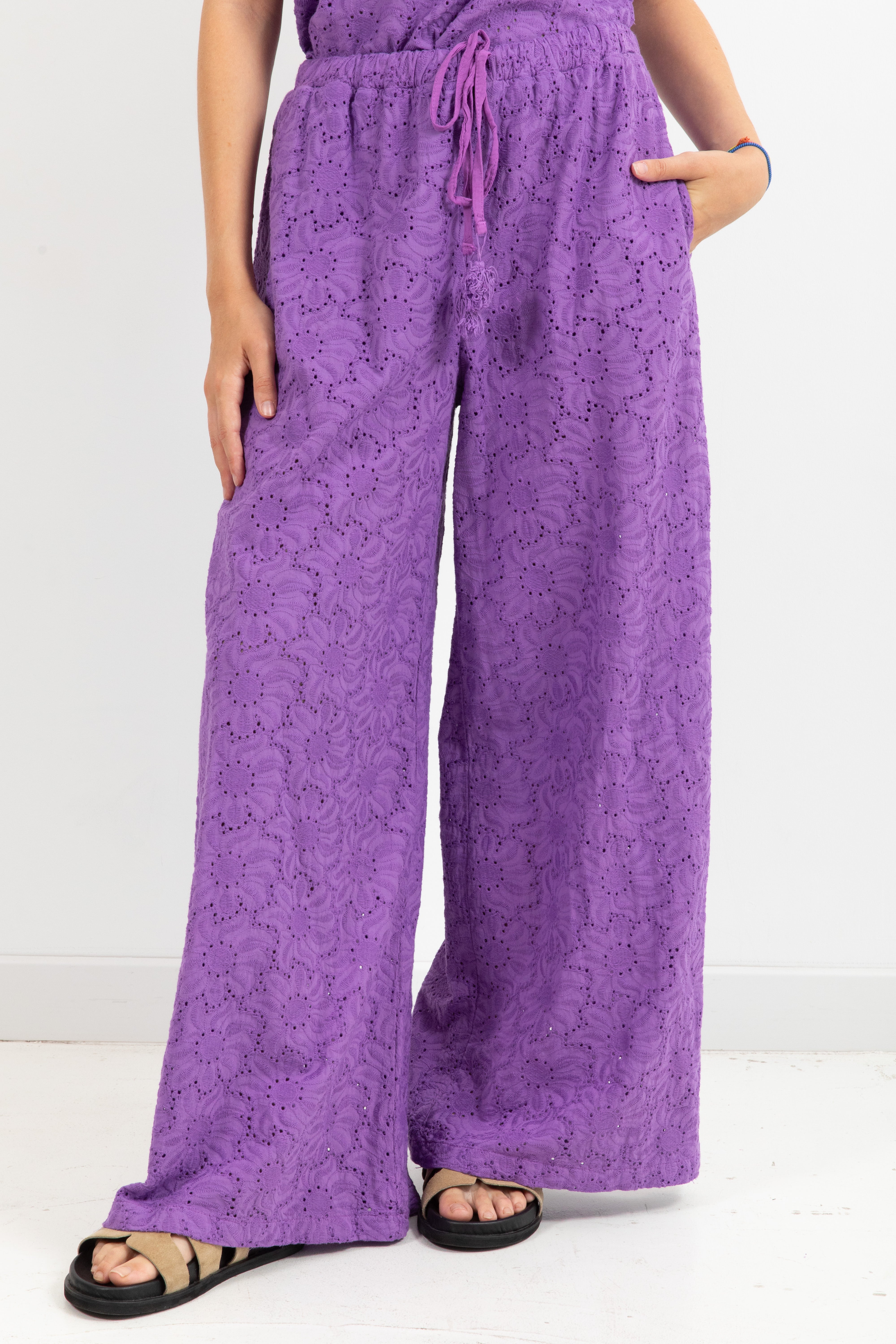 Pantalone con coulisse in sangallo Tensione IN
