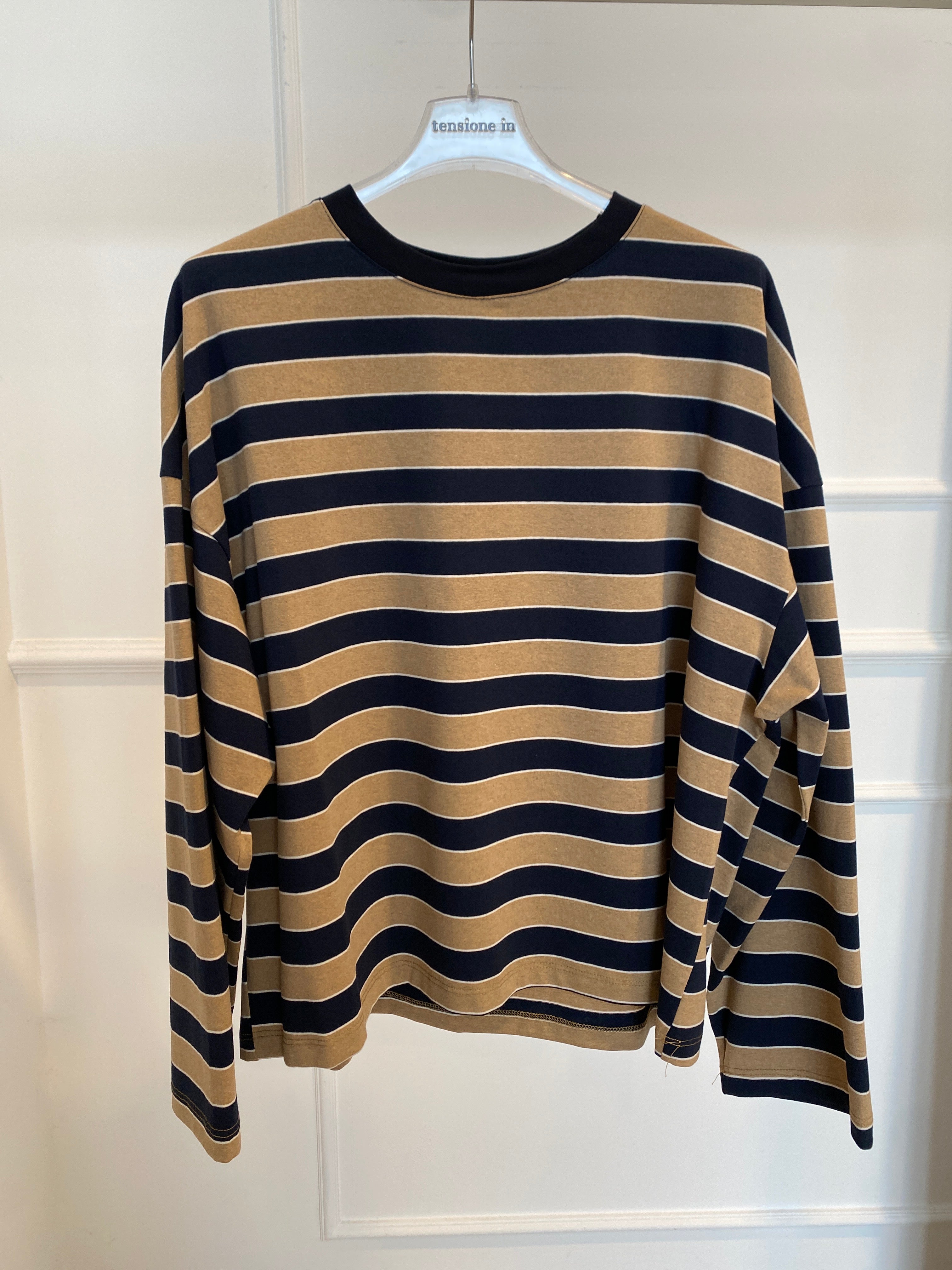 T-shirt manica lunga a righe larghe Tensione IN