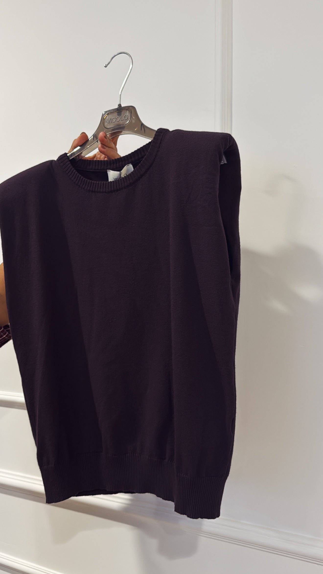 Gilet in maglia con spallina imbottita Vicolo