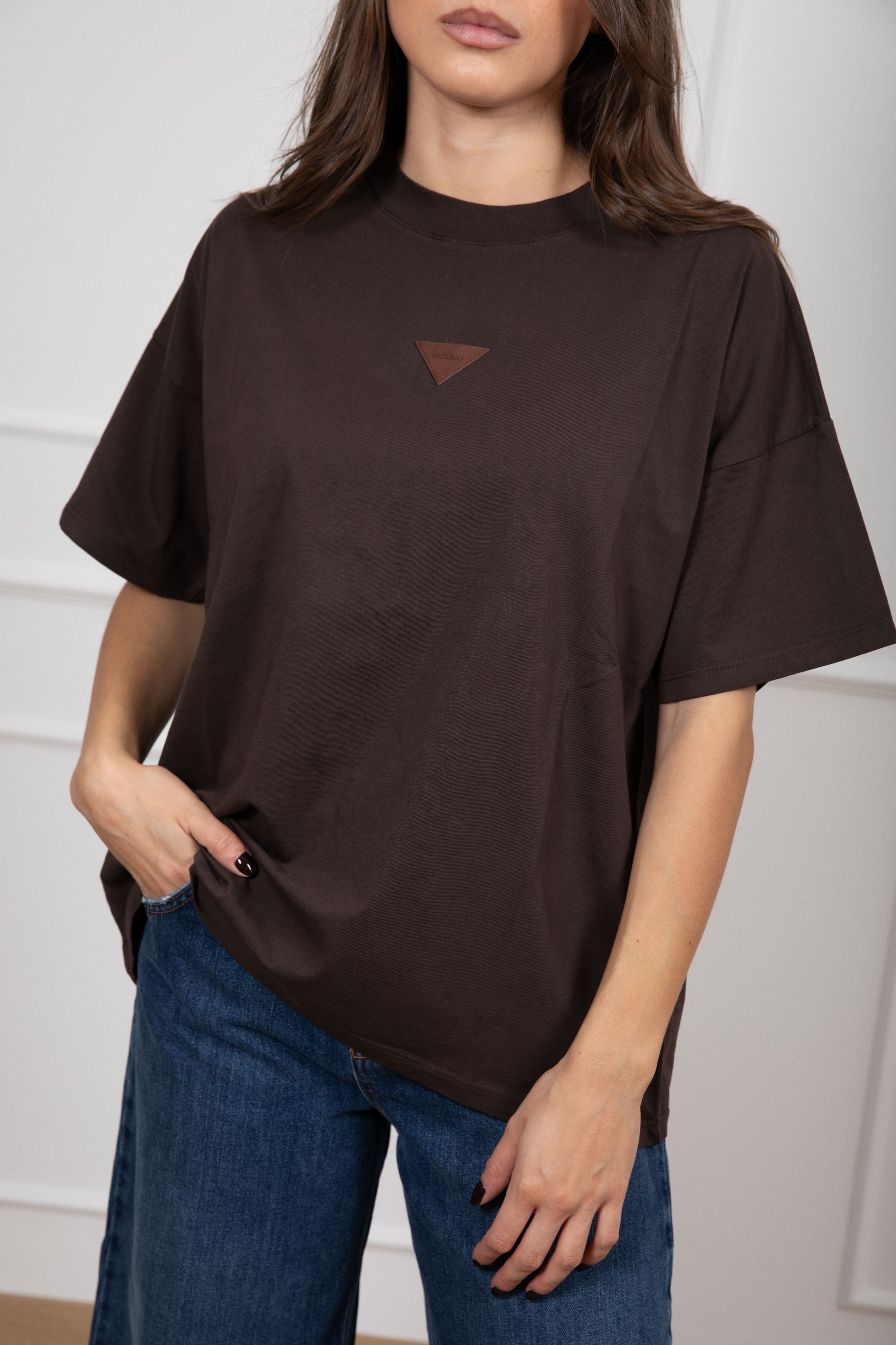 T-shirt over-size con toppa triangolo ViCOLO